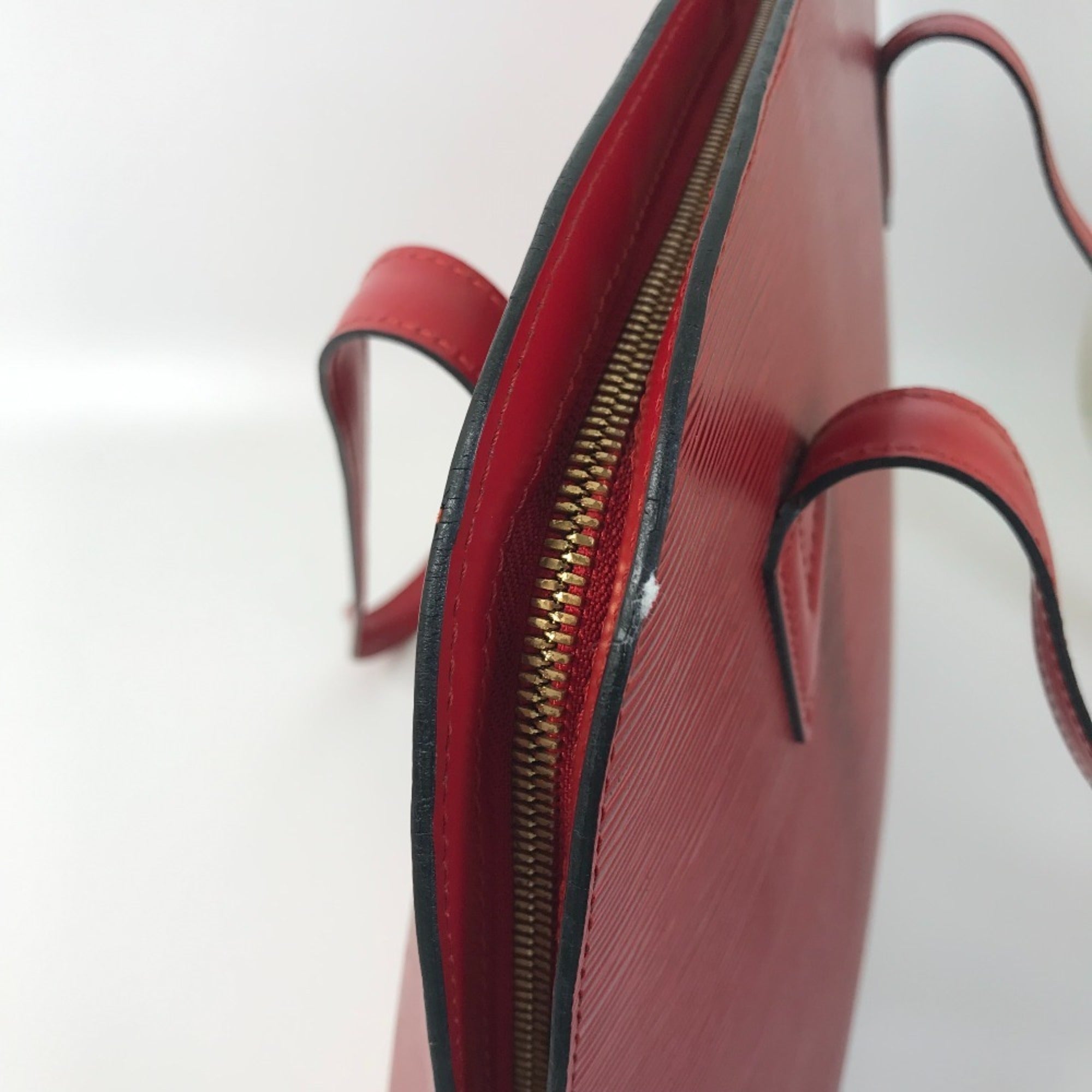 Louis Vuitton Castilian Red Red Color Epi Leather Shoulder Bag (Pre-Owned)