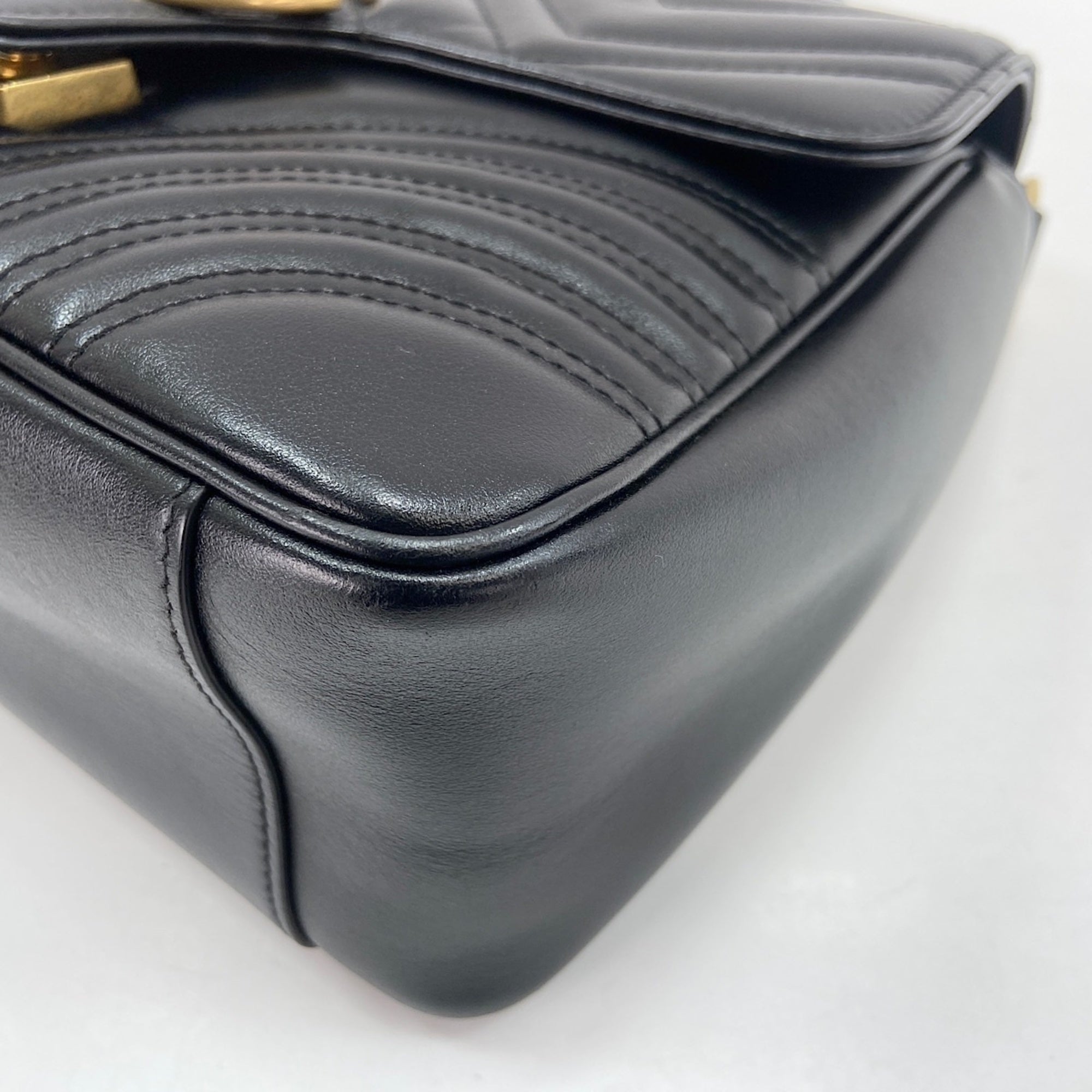 Gucci Black Handbag Shoulder Bag (Pre-Owned)