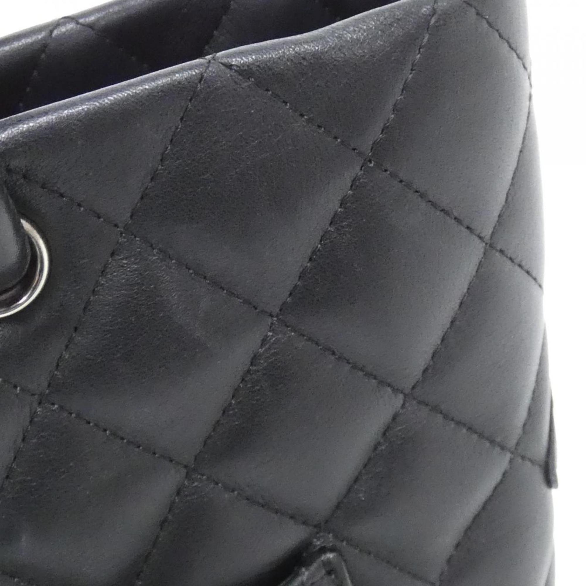 Chanel Black Leather Handbag (Pre-Owned)