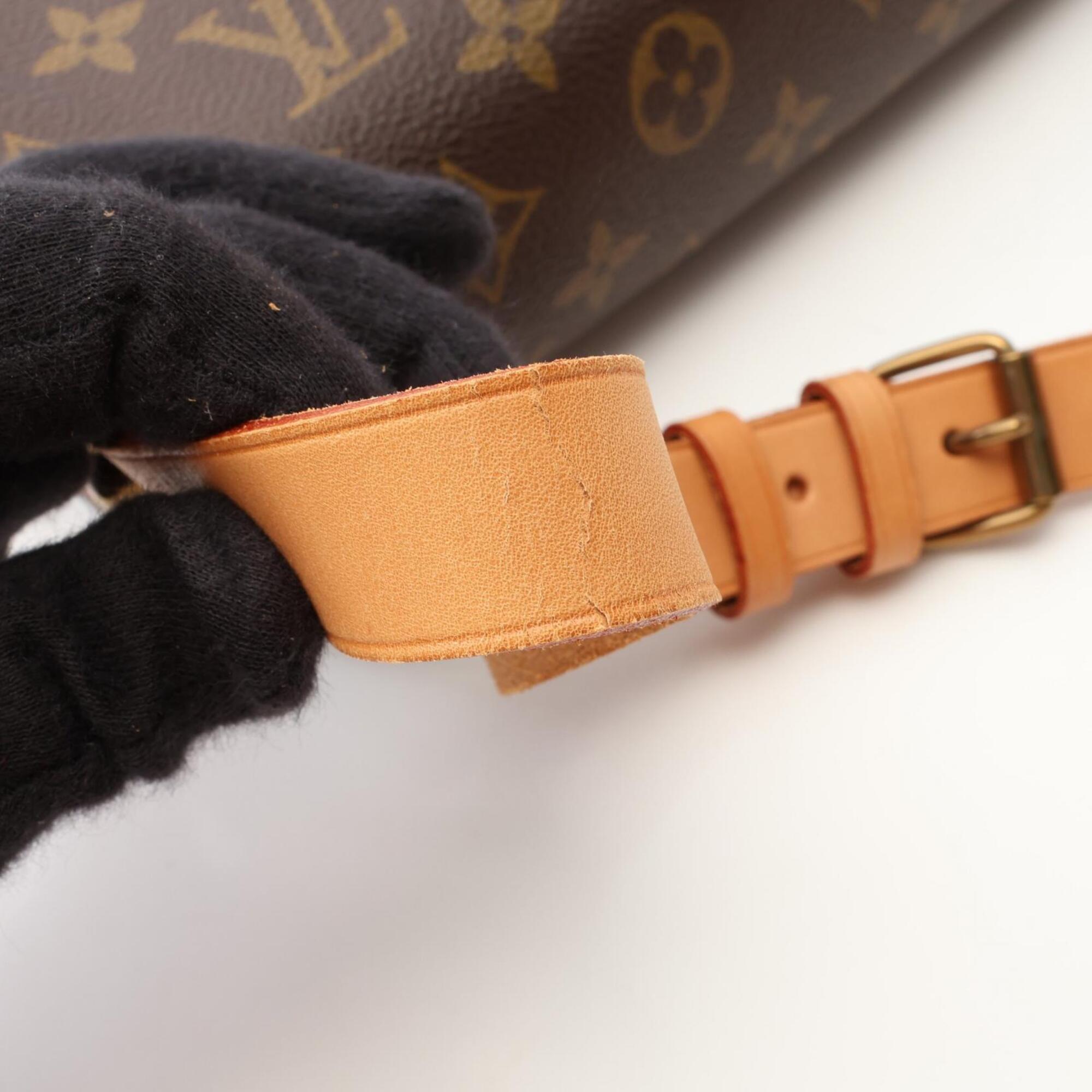 Louis Vuitton Brown Coated Canvas Leather Handbag Shoulder Bag (Pre-Owned)