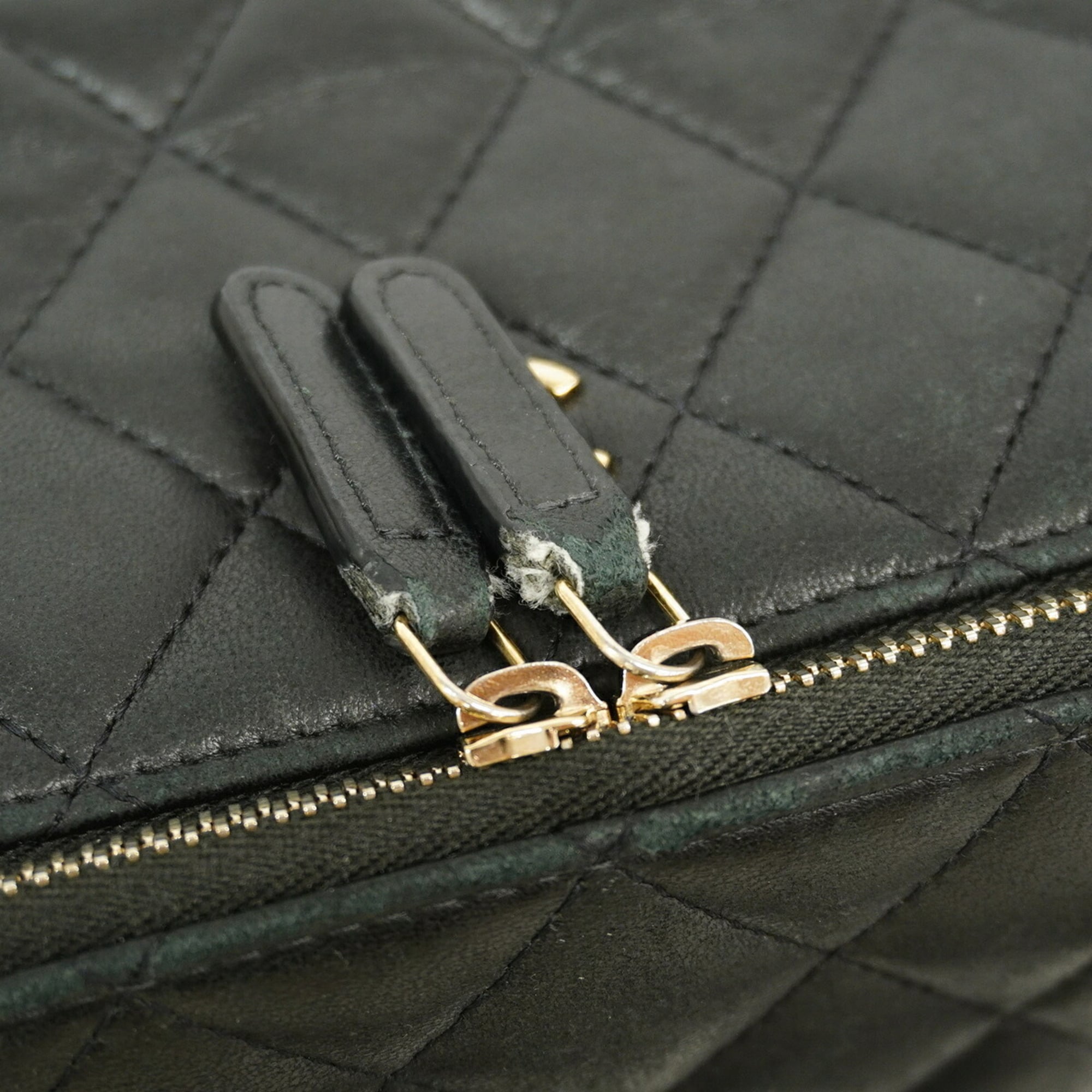 Chanel Black Leather Vanity Bag (Pre-Owned)