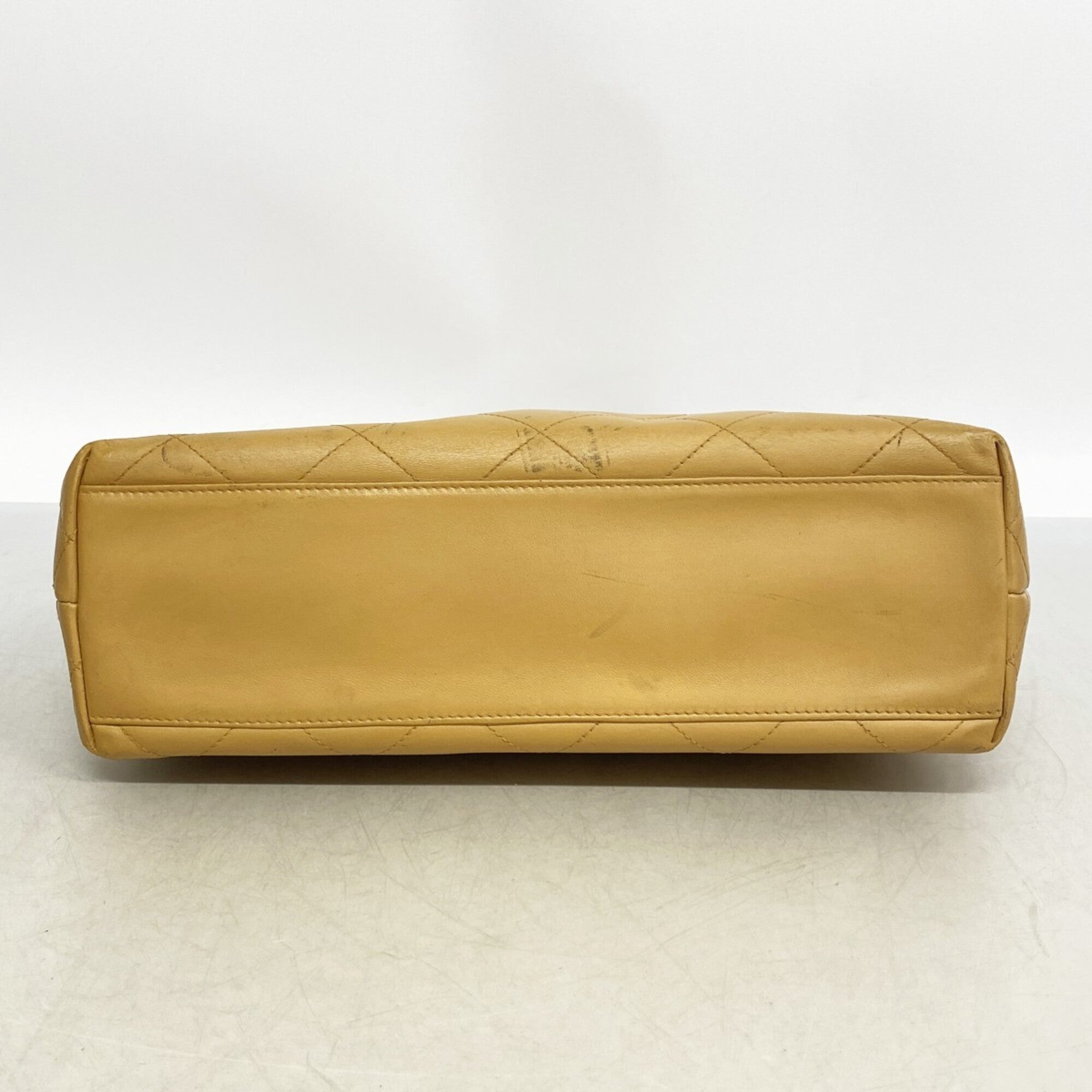 Chanel Brown Leather Handbag (Pre-Owned)