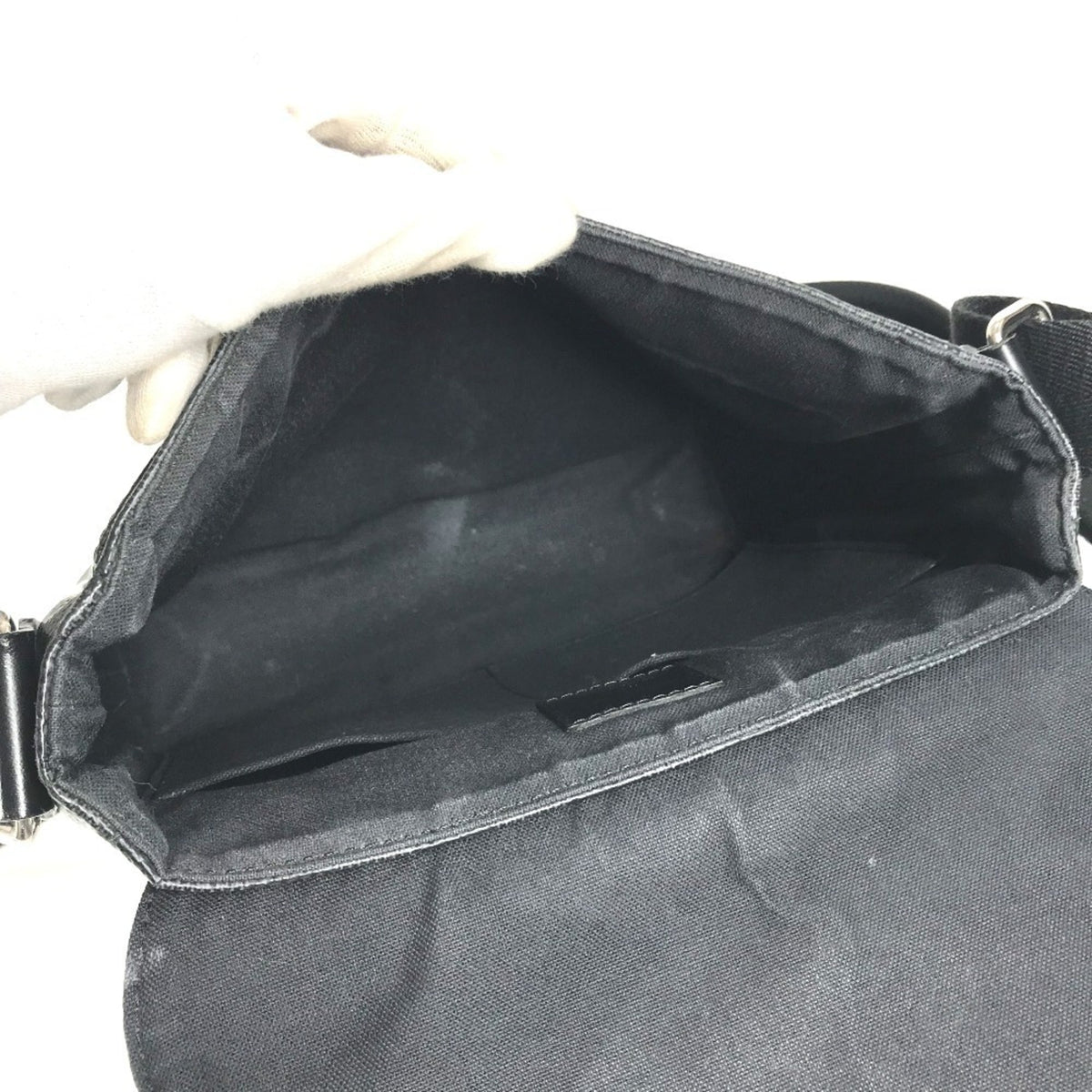 Louis Vuitton Black Damier Graphite Messenger Bag Shoulder Bag (Pre-Owned)