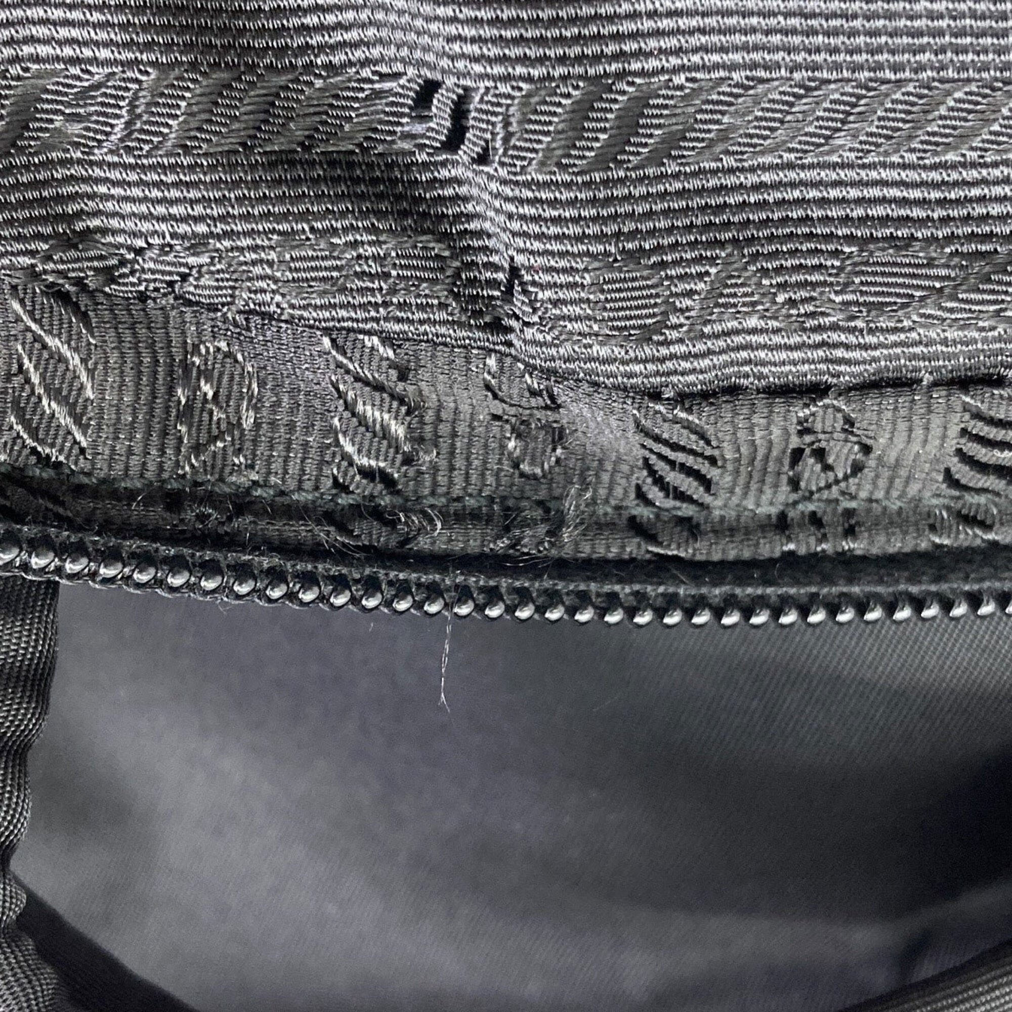 Prada Black Nylon Handbag (Pre-Owned)