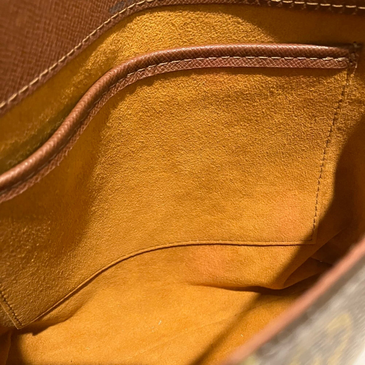 Louis Vuitton Brown Monogram Canvas Shoulder Bag (Pre-Owned)