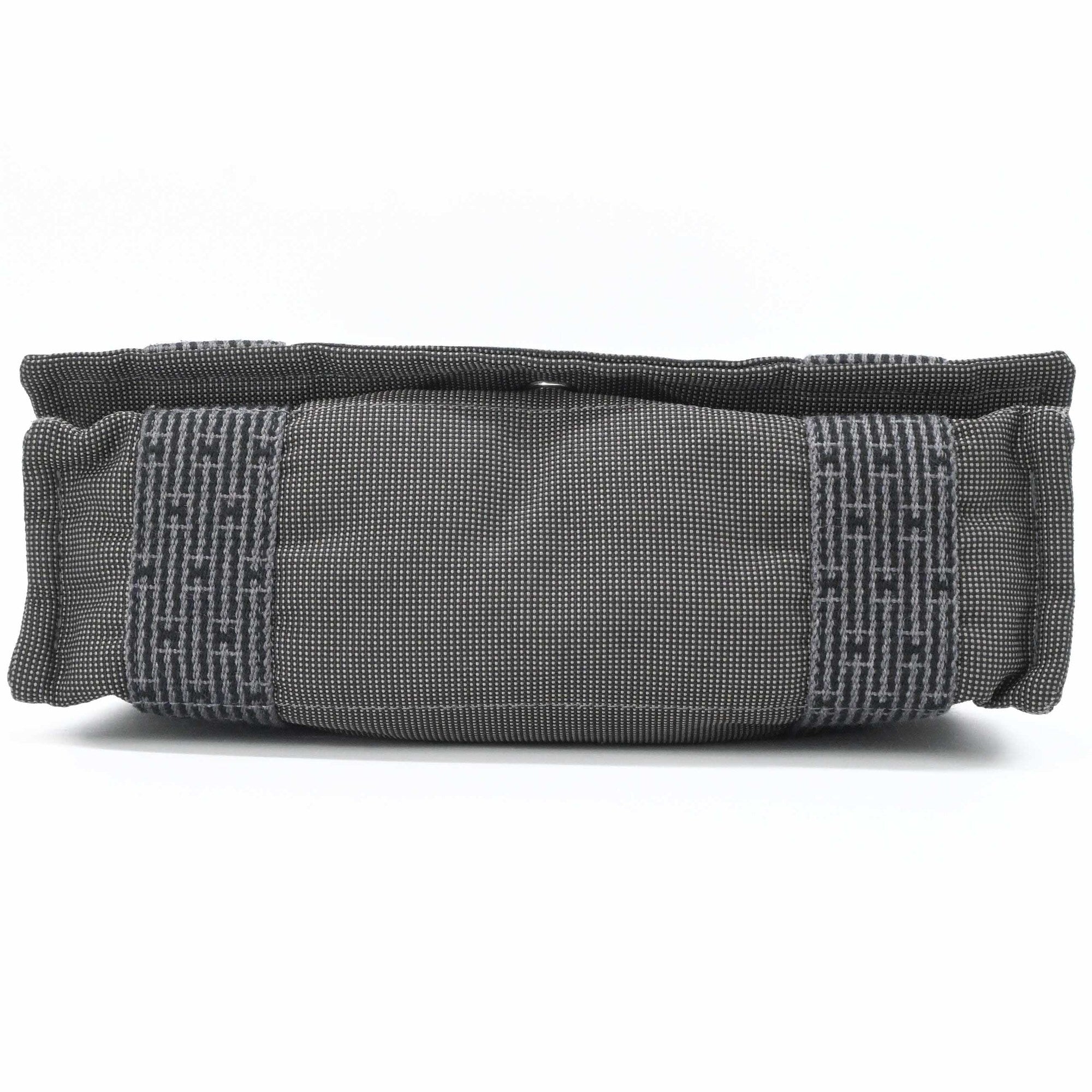 Hermes Gray Nylon Canvas Shoulder Bag (Pre-Owned)