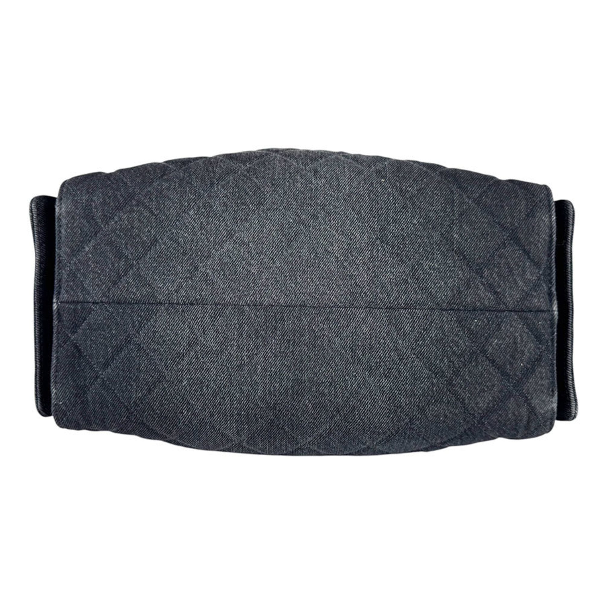 Chanel Black Denim Shoulder Bag (Pre-Owned)