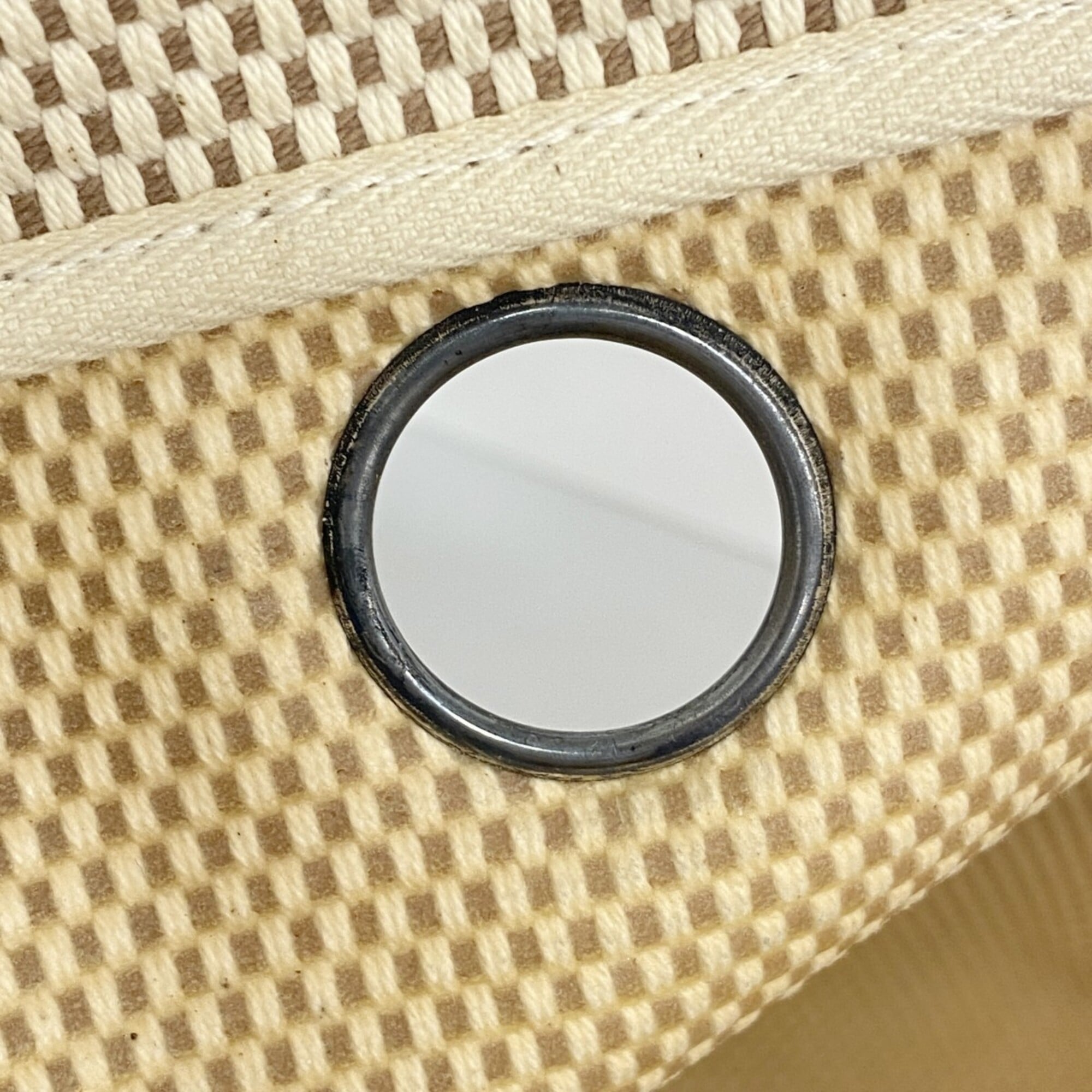 Hermes Natural Handbag (Pre-Owned)