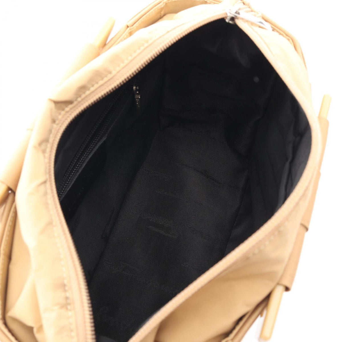 Salvatore Ferragamo Beige Fabric Handbag (Pre-Owned)