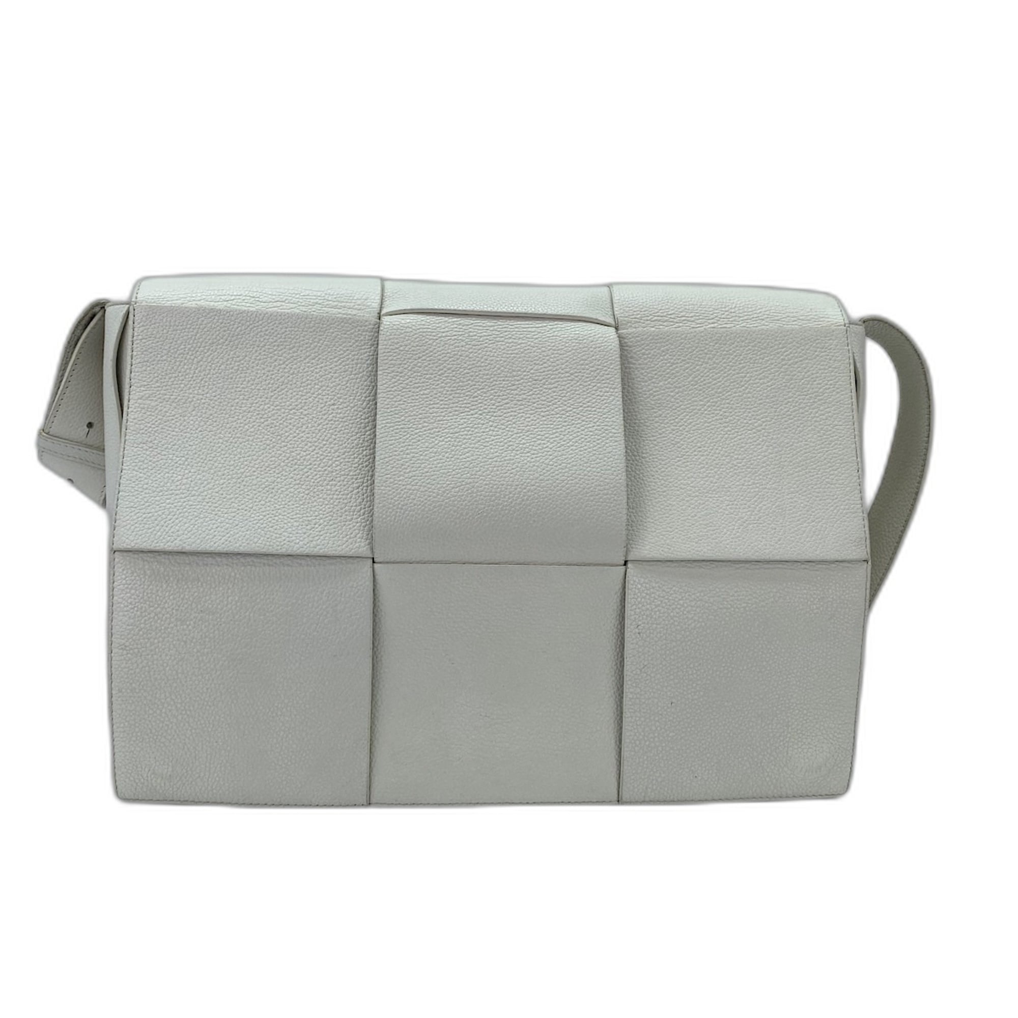 Bottega Veneta Clear White Intrecciato Shoulder Bag (Pre-Owned)
