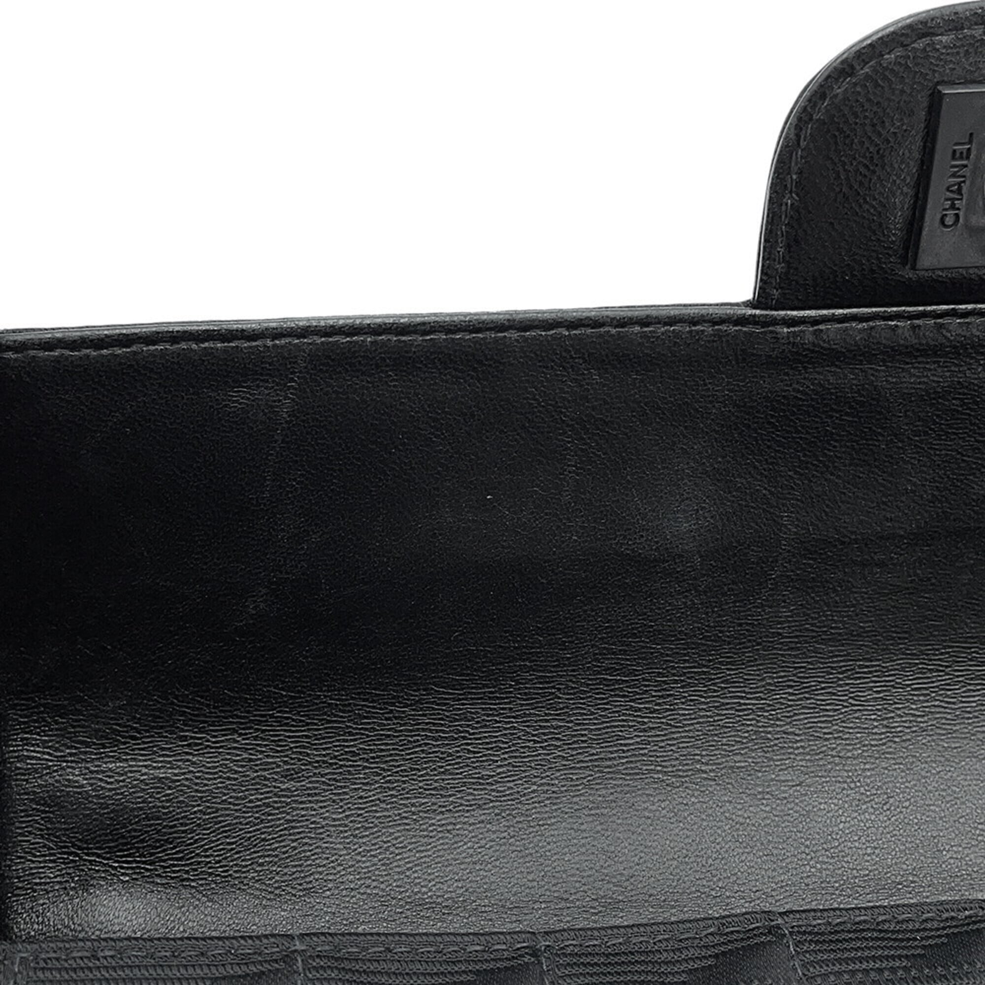 Chanel New Travel Line Black Nylon Handbag Shoulder Bag (Pre-Owned)