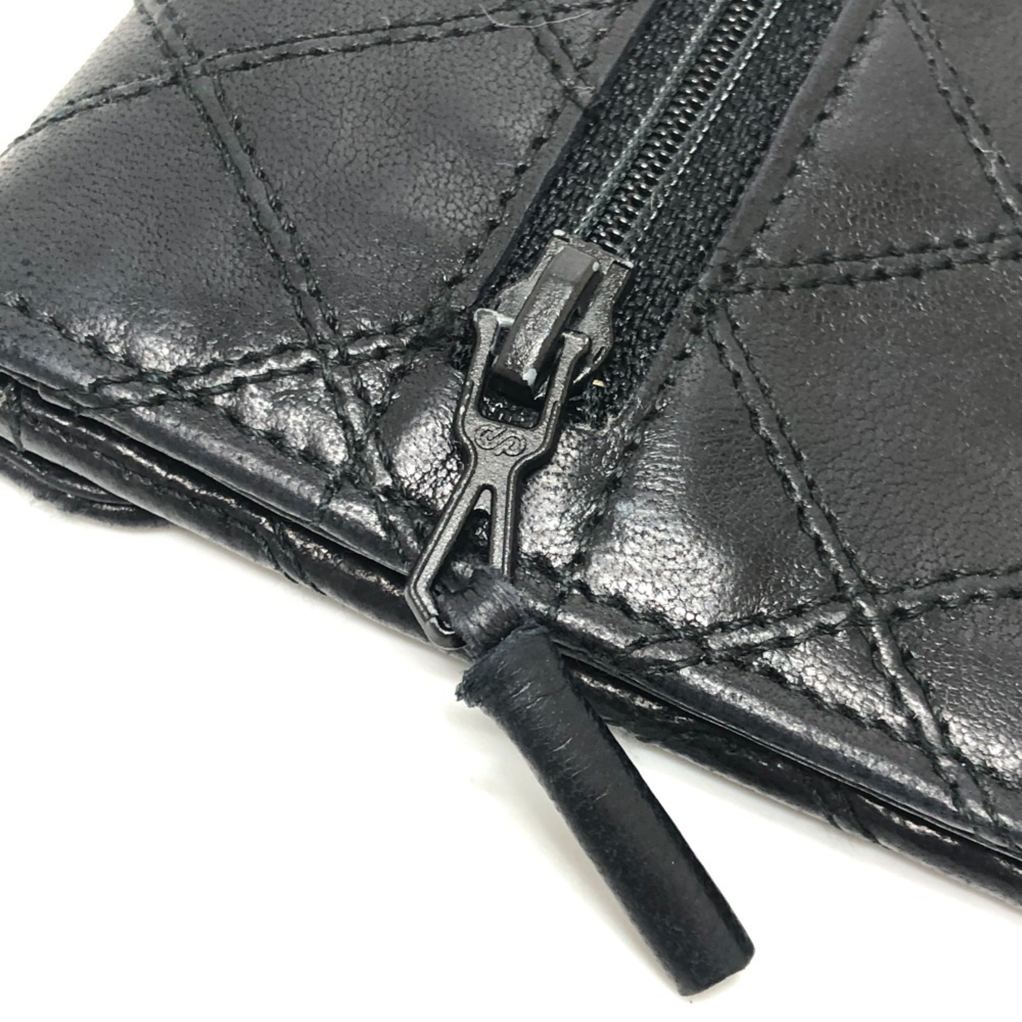 Chanel Black Leather Long Wallet (Bi-Fold) (Pre-Owned)