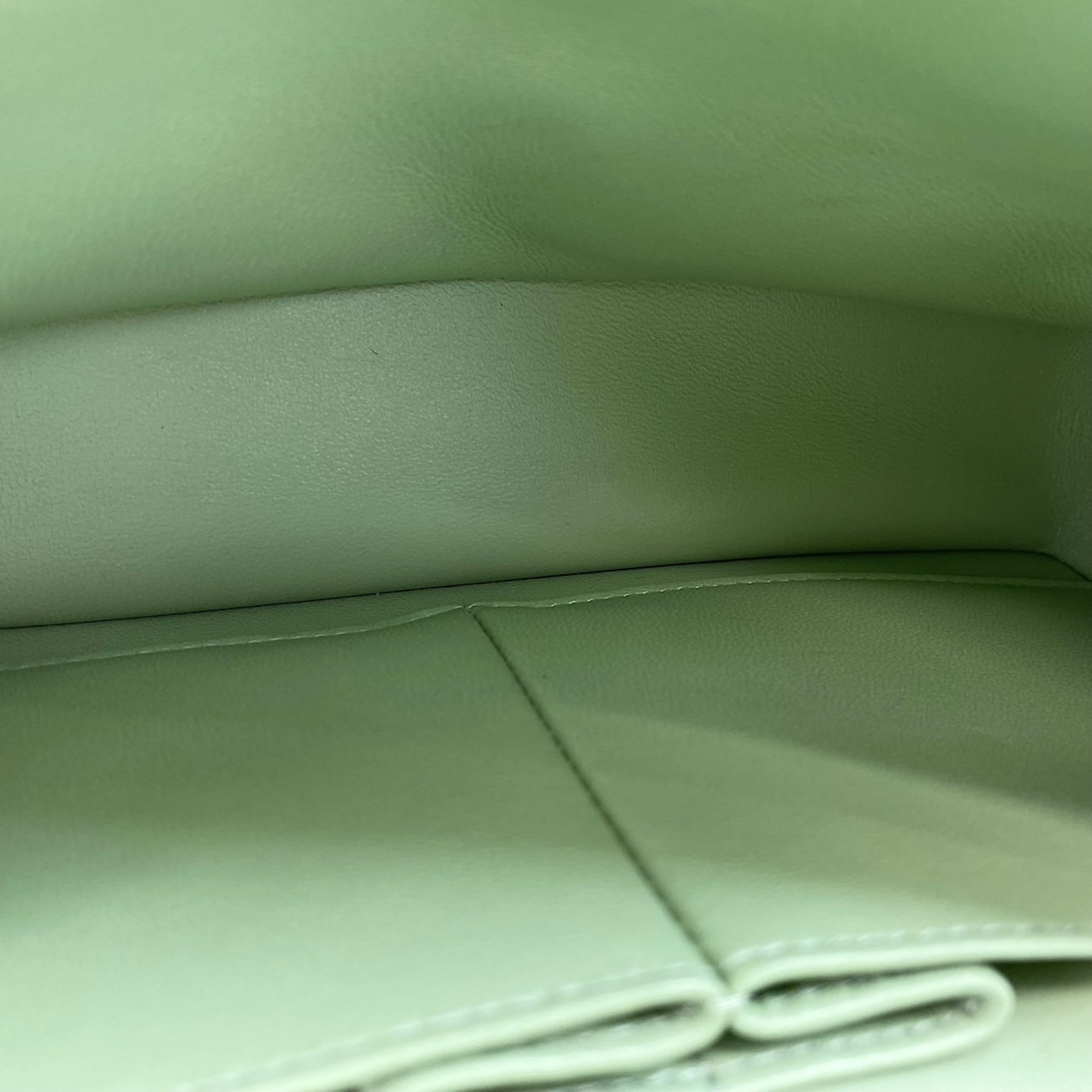 Chanel Matelasse Green Shoulder Bag (Pre-Owned)