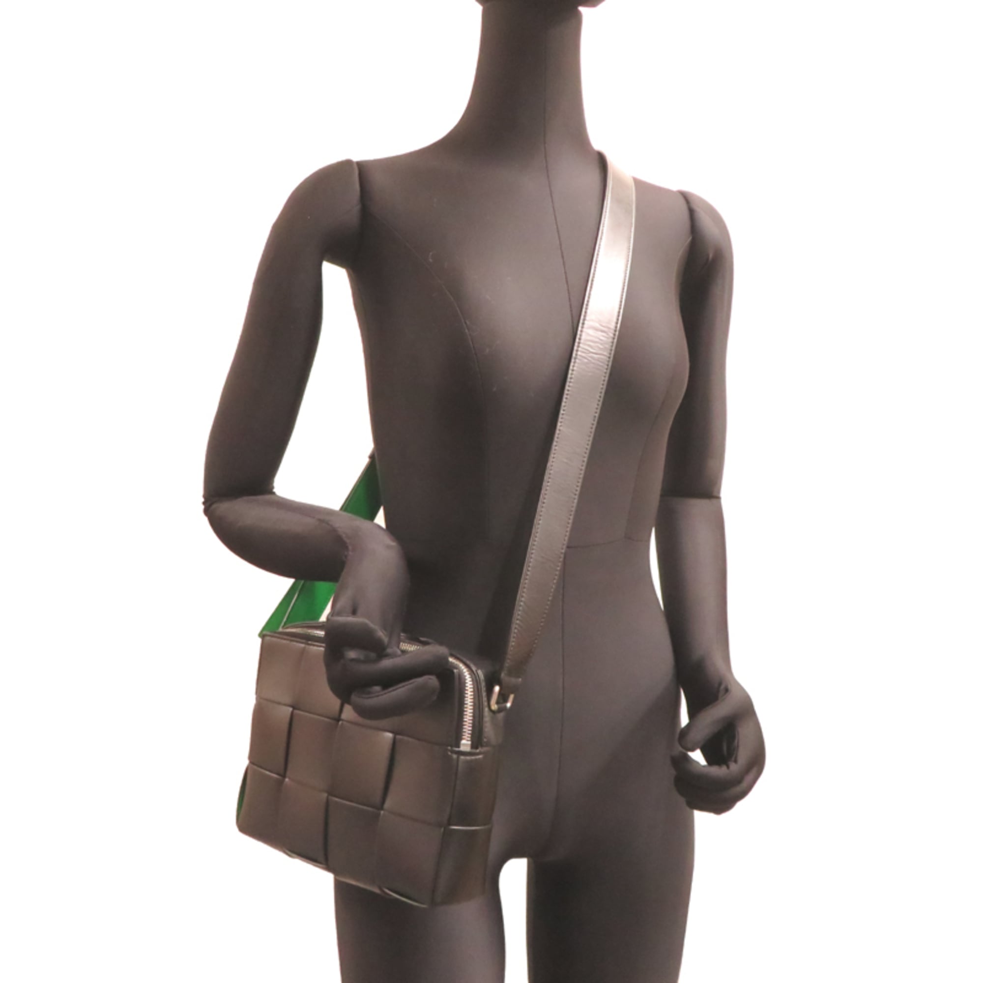 Bottega Veneta Black Green Leather Shoulder Bag (Pre-Owned)