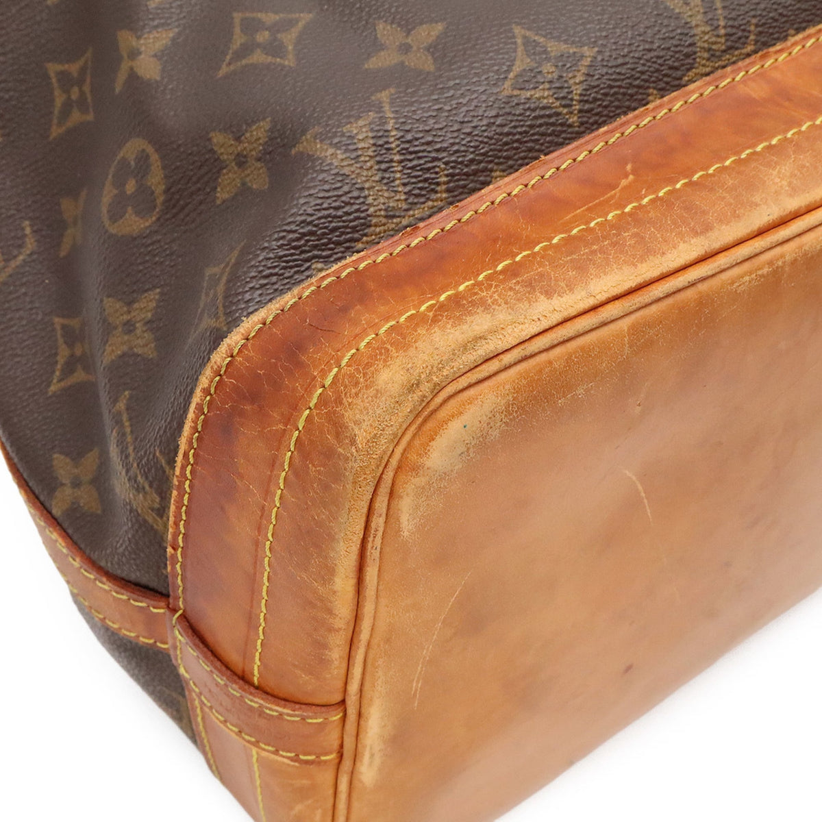 Louis Vuitton Brown Monogram Monogram Shoulder Bag (Pre-Owned)
