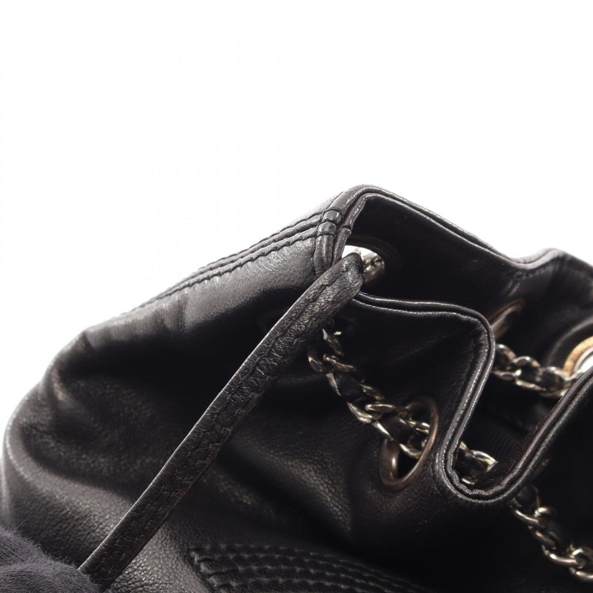 Chanel Black Leather Backpack Handbag (Pre-Owned)