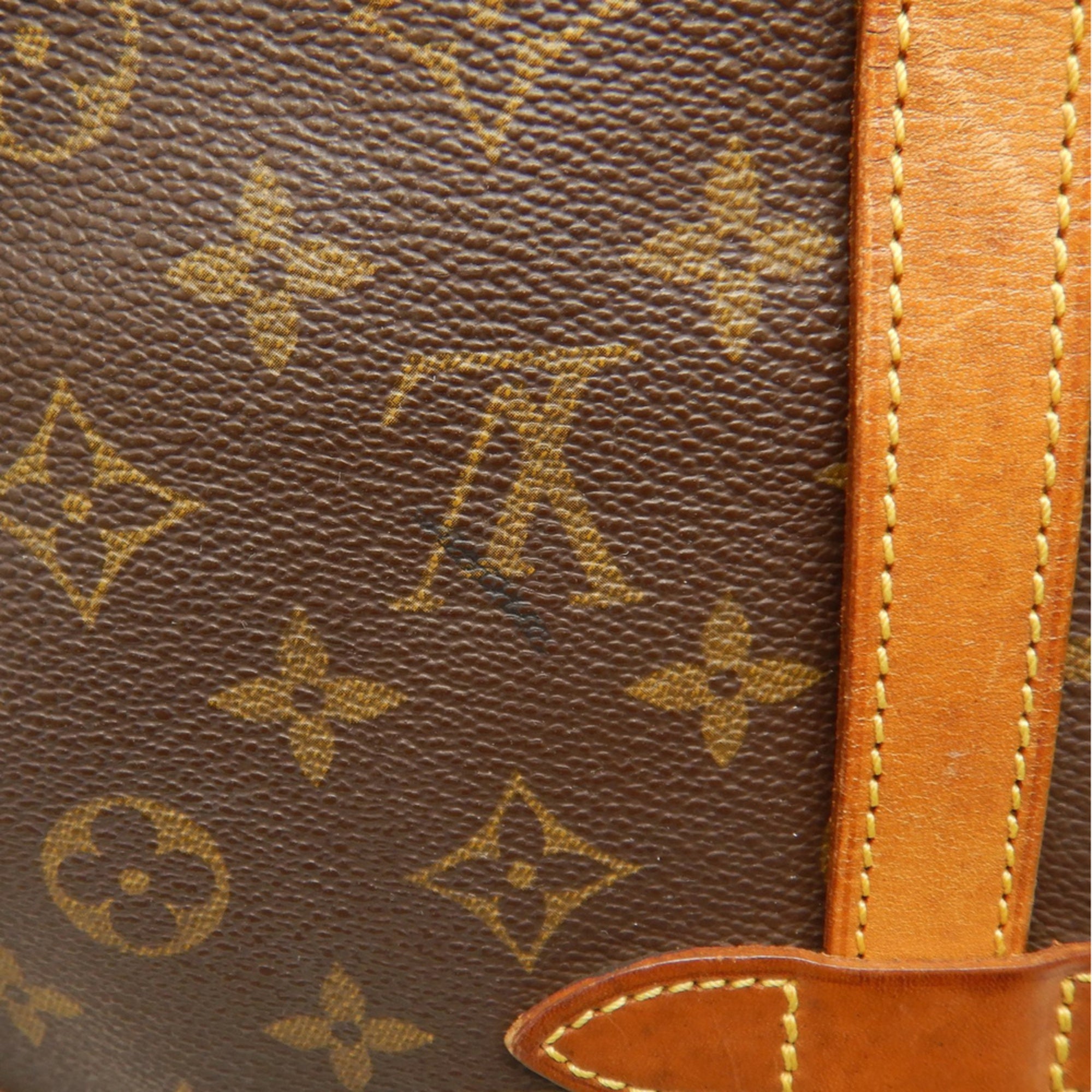 Louis Vuitton Brown Monogram Canvas Shoulder Bag (Pre-Owned)