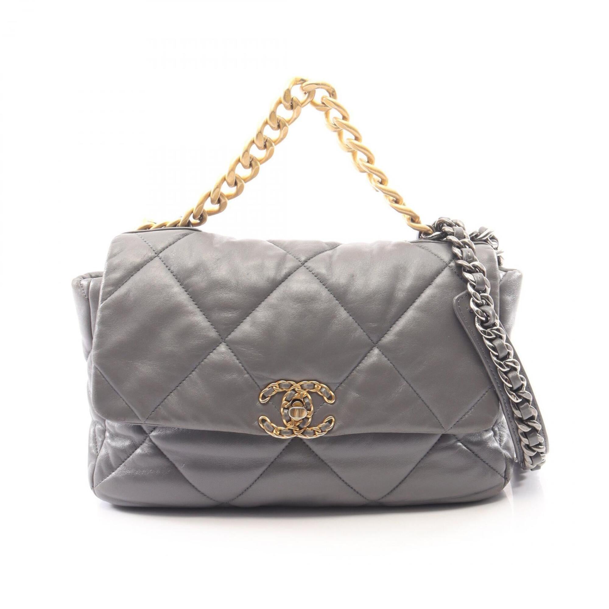 Chanel Gray Leather Handbag Shoulder Bag (Pre-Owned)