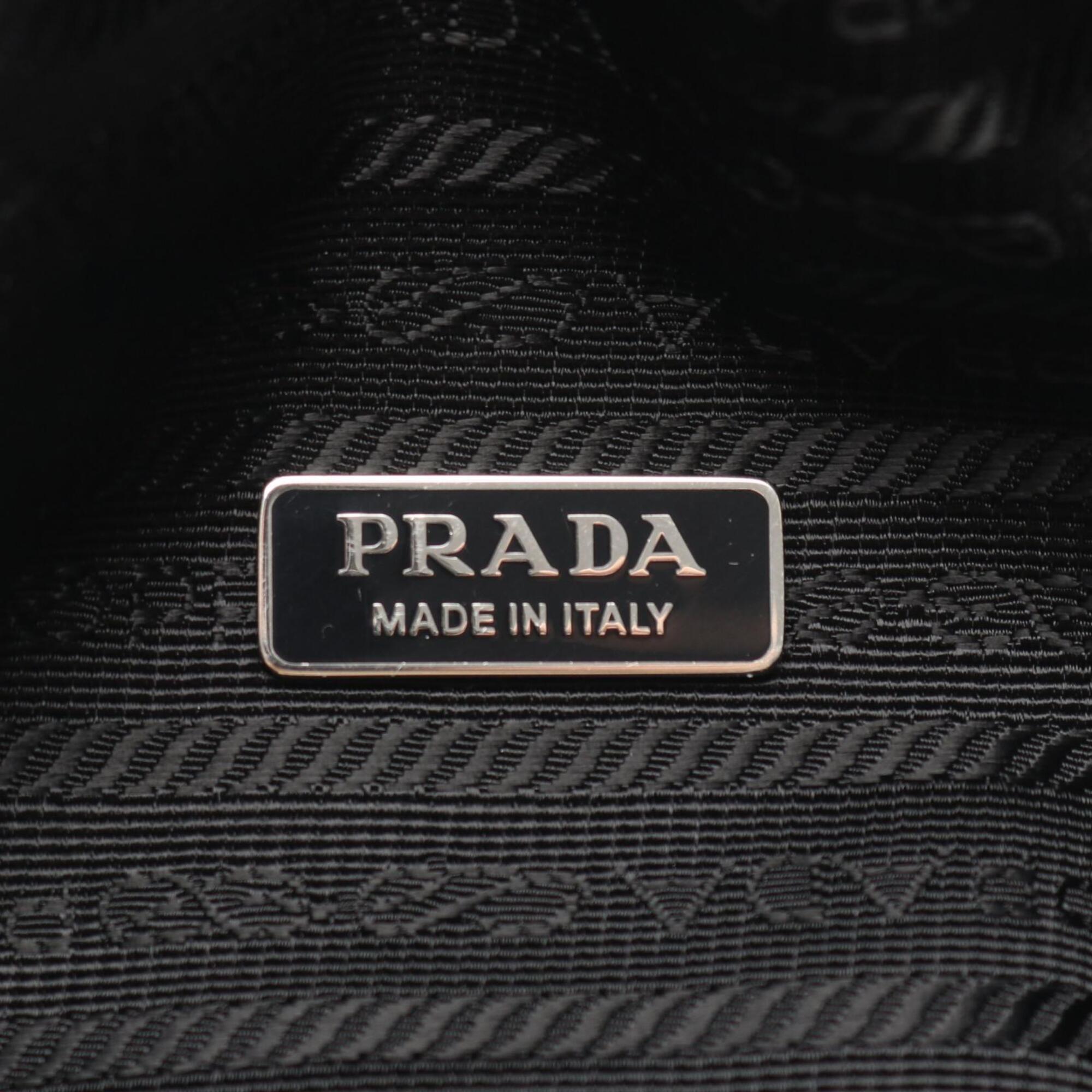 Prada Black Leather Handbag (Pre-Owned)