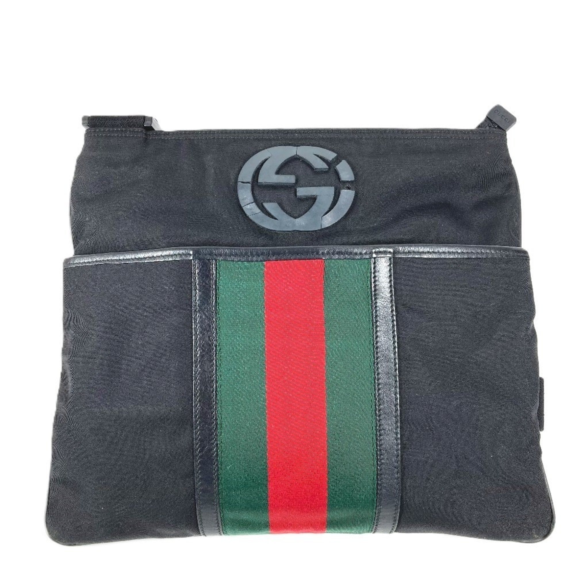 Gucci Black Nylon Shoulder Bag (Pre-Owned)