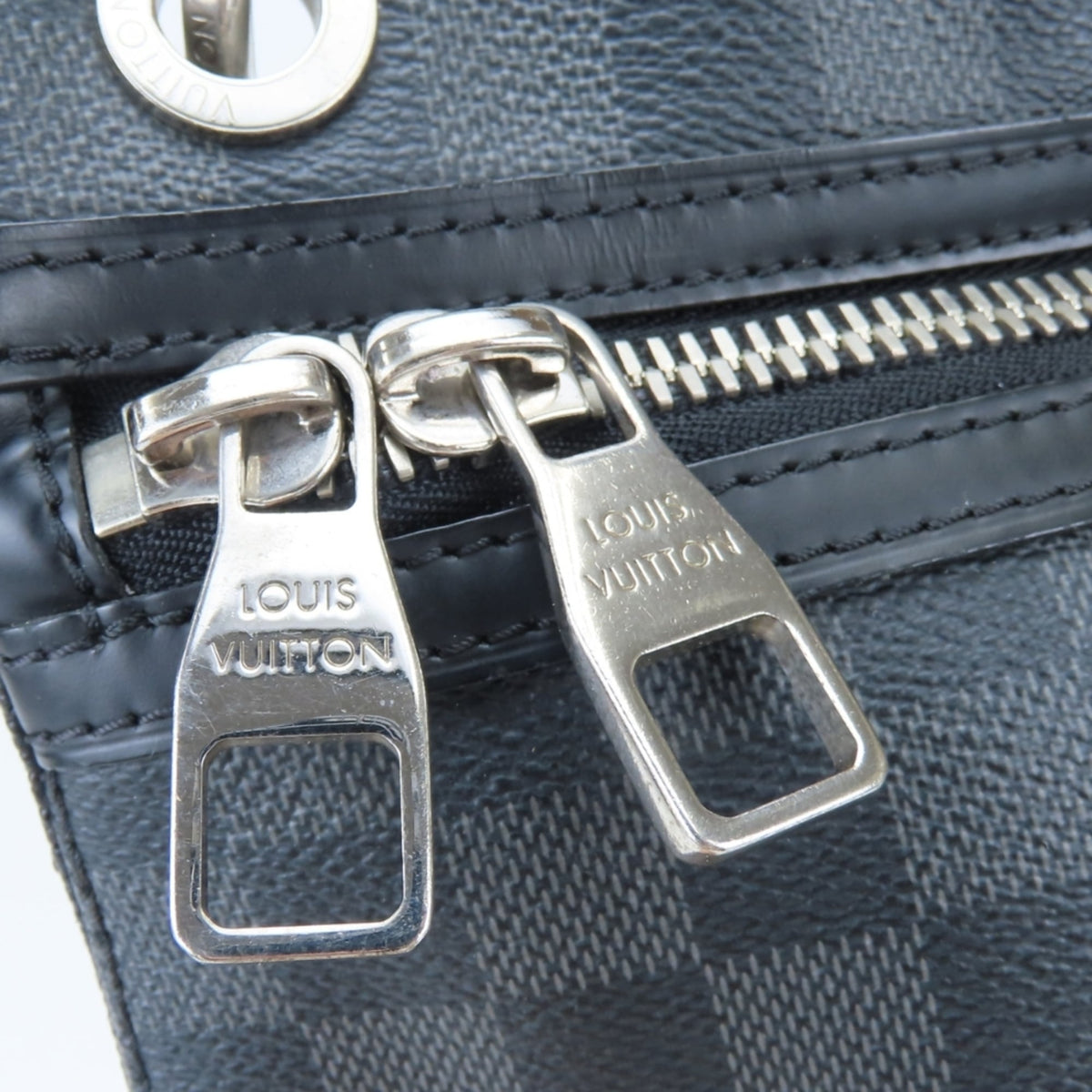 Louis Vuitton Black Damier Graphite Gray Damier Graphite Shoulder Bag (Pre-Owned)