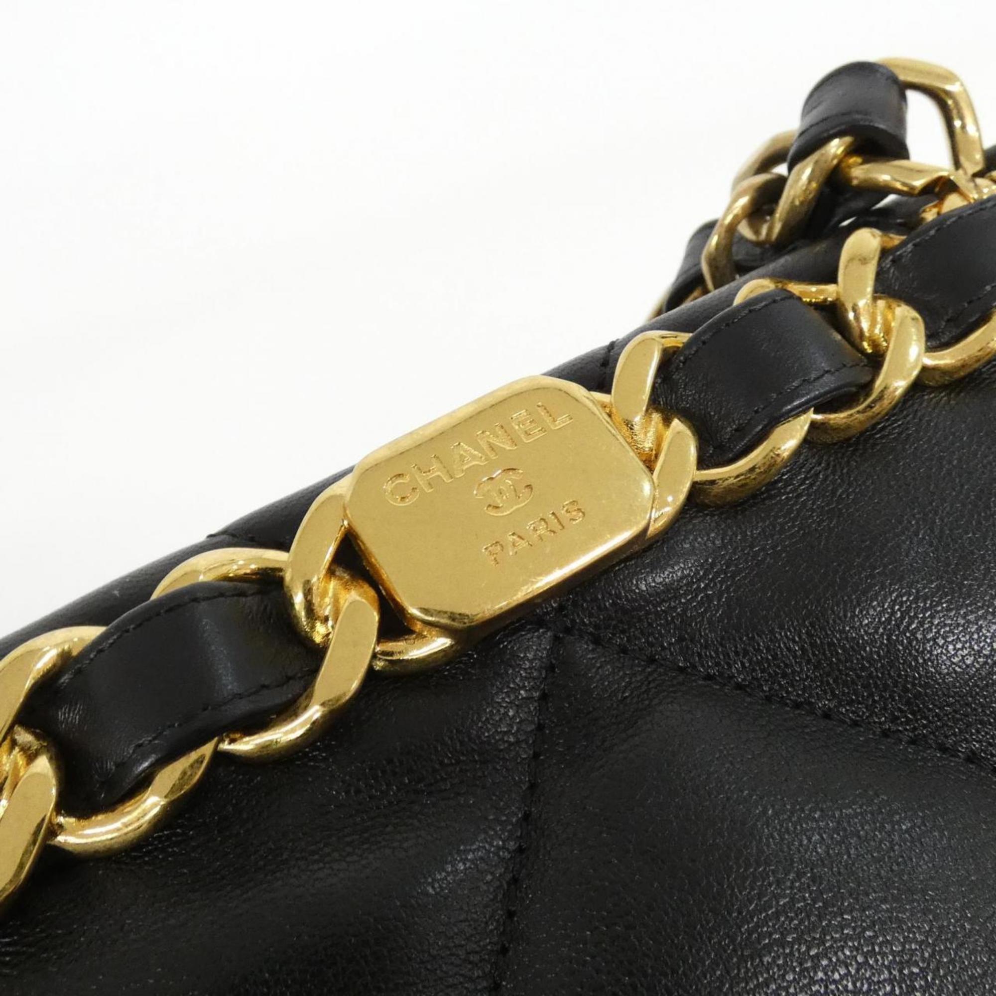 Chanel Black Leather Shoulder Bag (Pre-Owned)