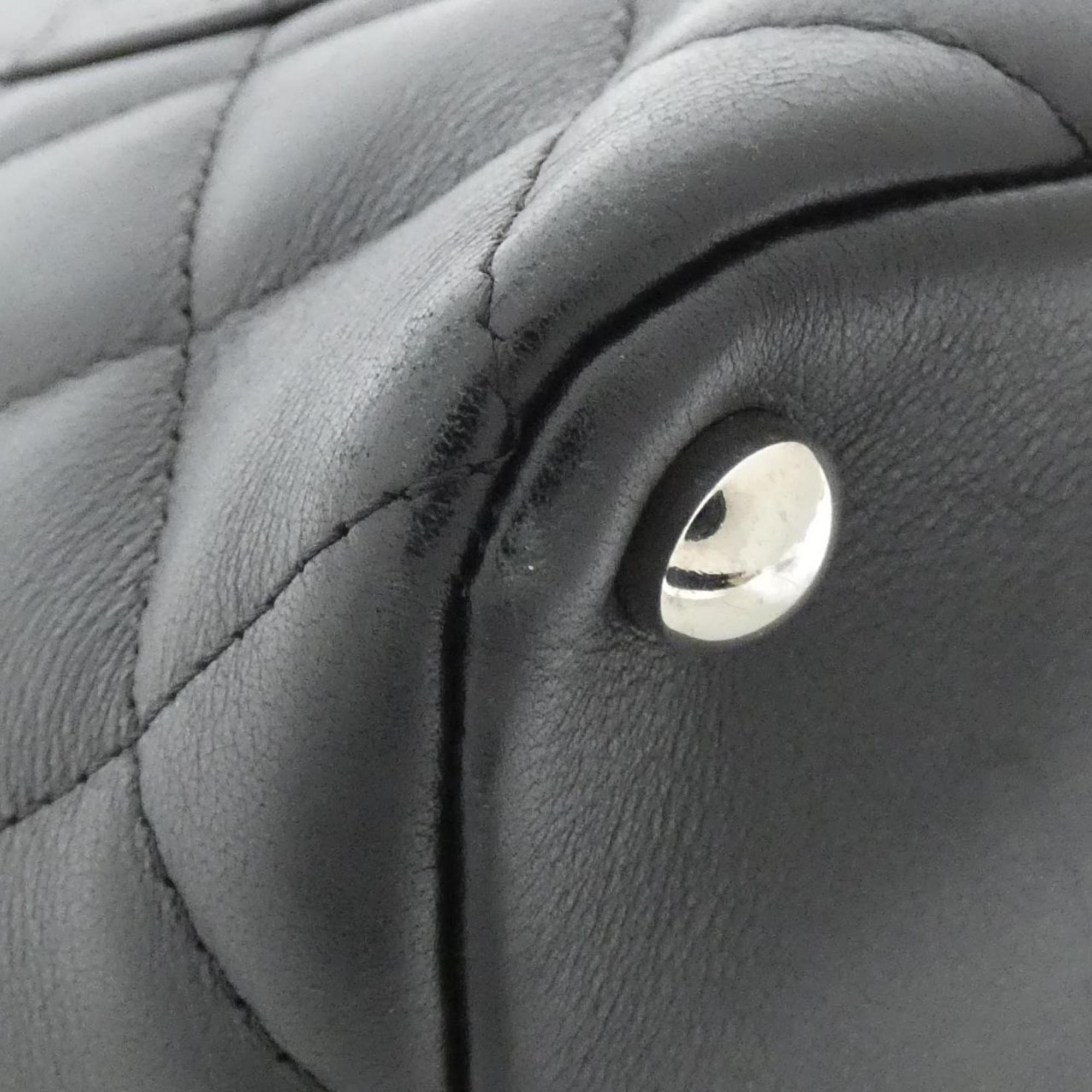 Chanel Black Leather Handbag (Pre-Owned)