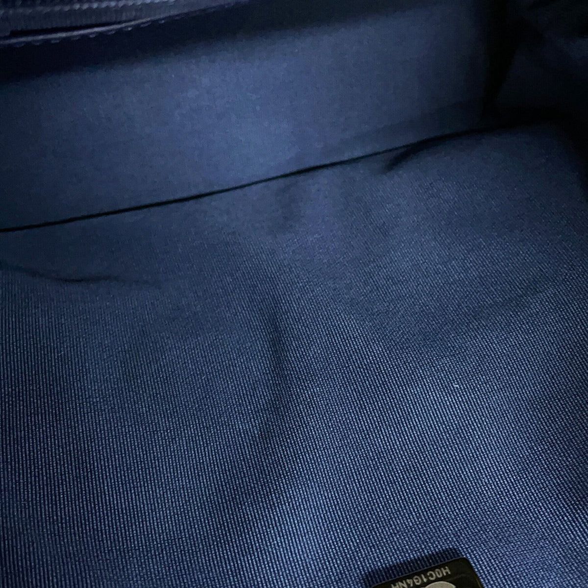 Chanel Matelasse Navy Leather Handbag (Pre-Owned)