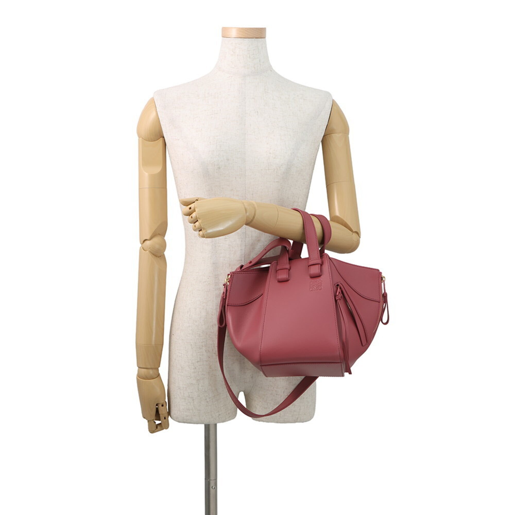 Loewe Hammock Gold Leather Handbag (Pre-Owned)