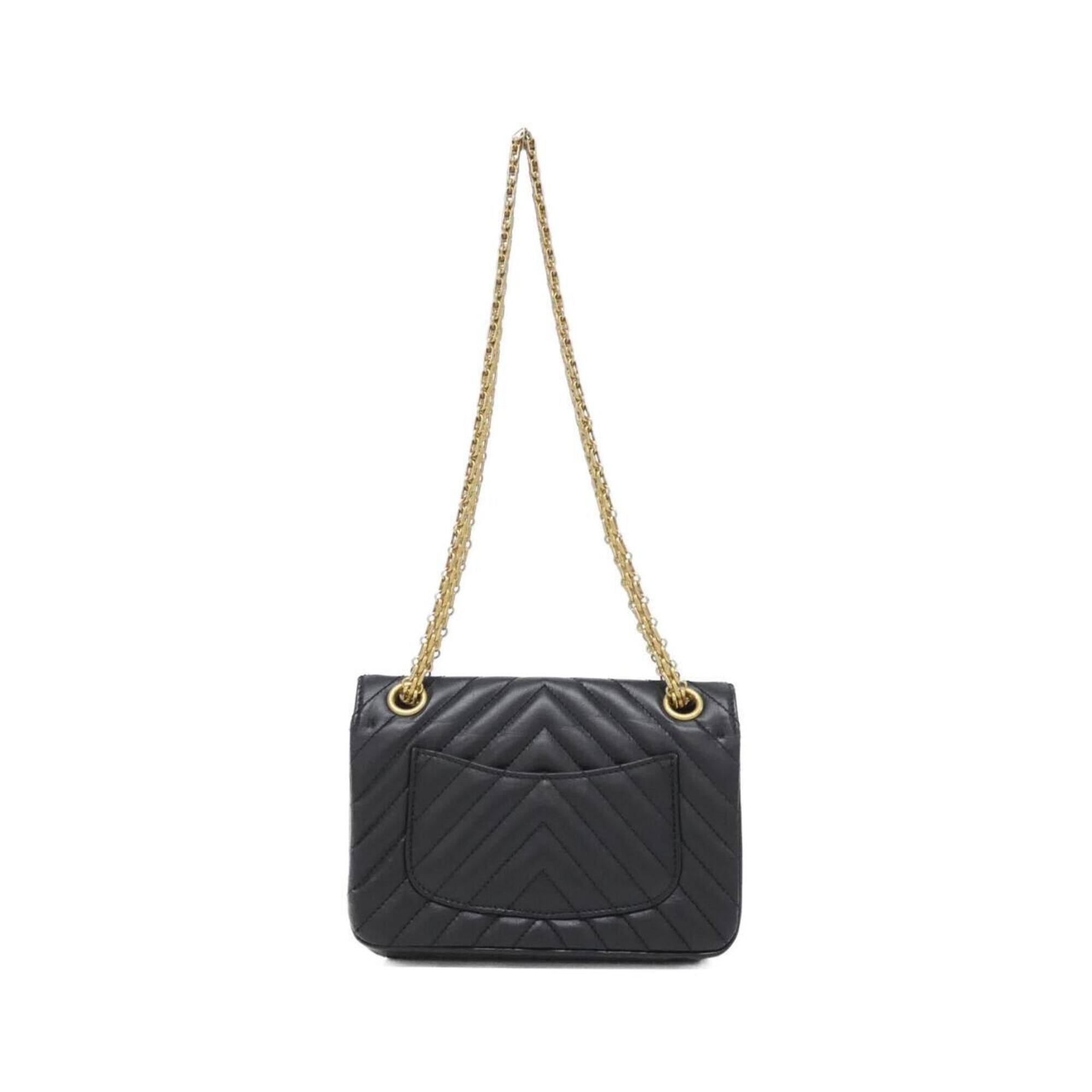 Chanel Black Leather Shoulder Bag (Pre-Owned)