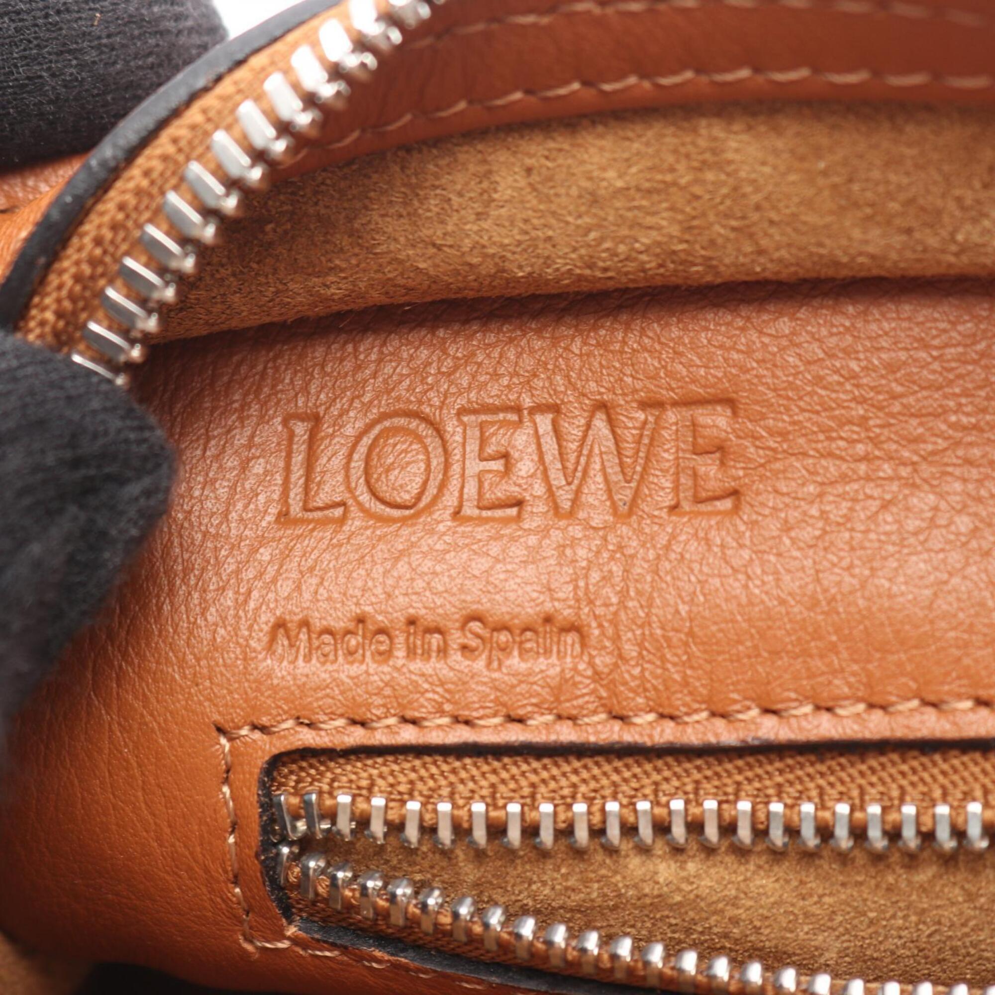 Loewe Brown Leather Handbag (Pre-Owned)