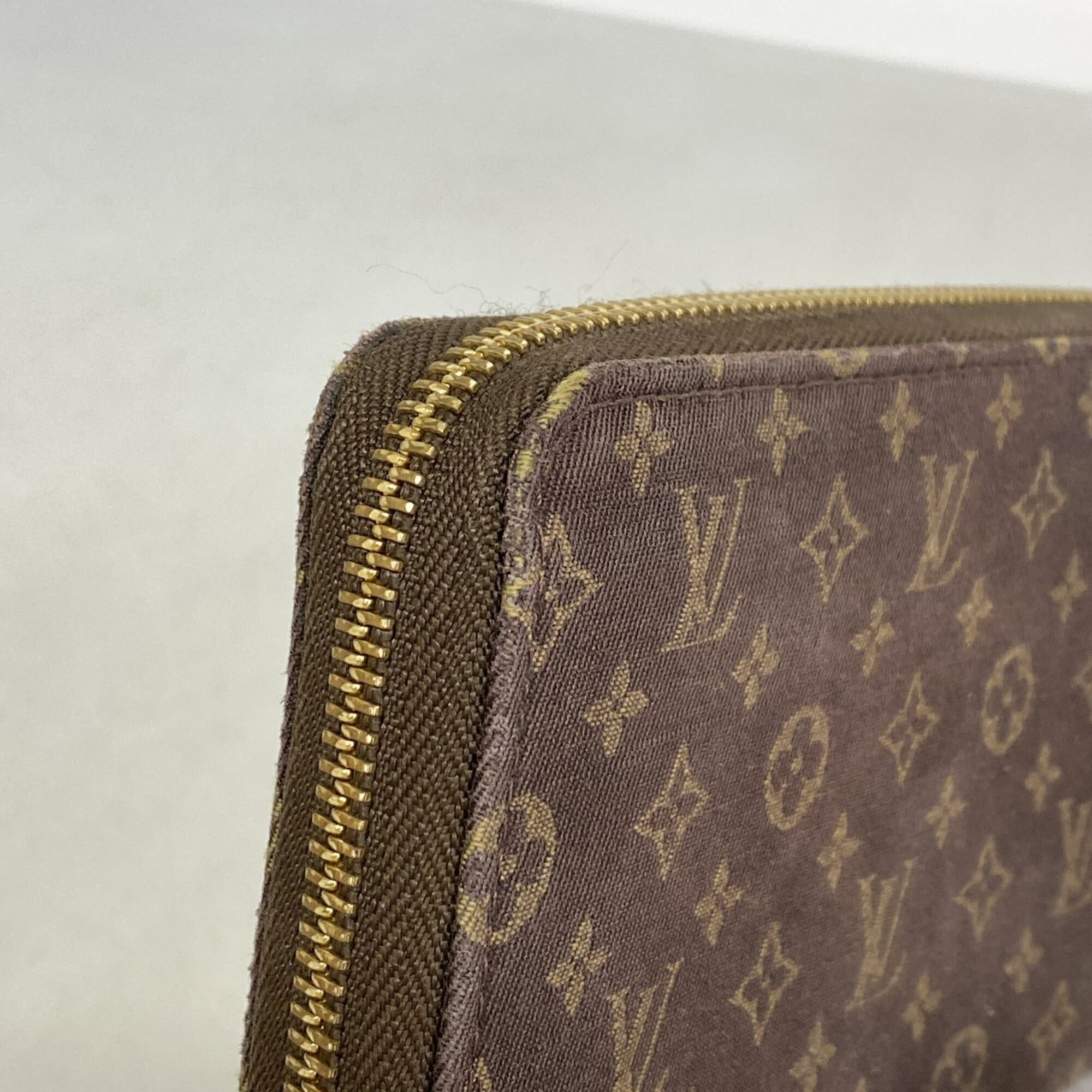 Louis Vuitton Ebene Long Wallet (Bi-Fold) (Pre-Owned)