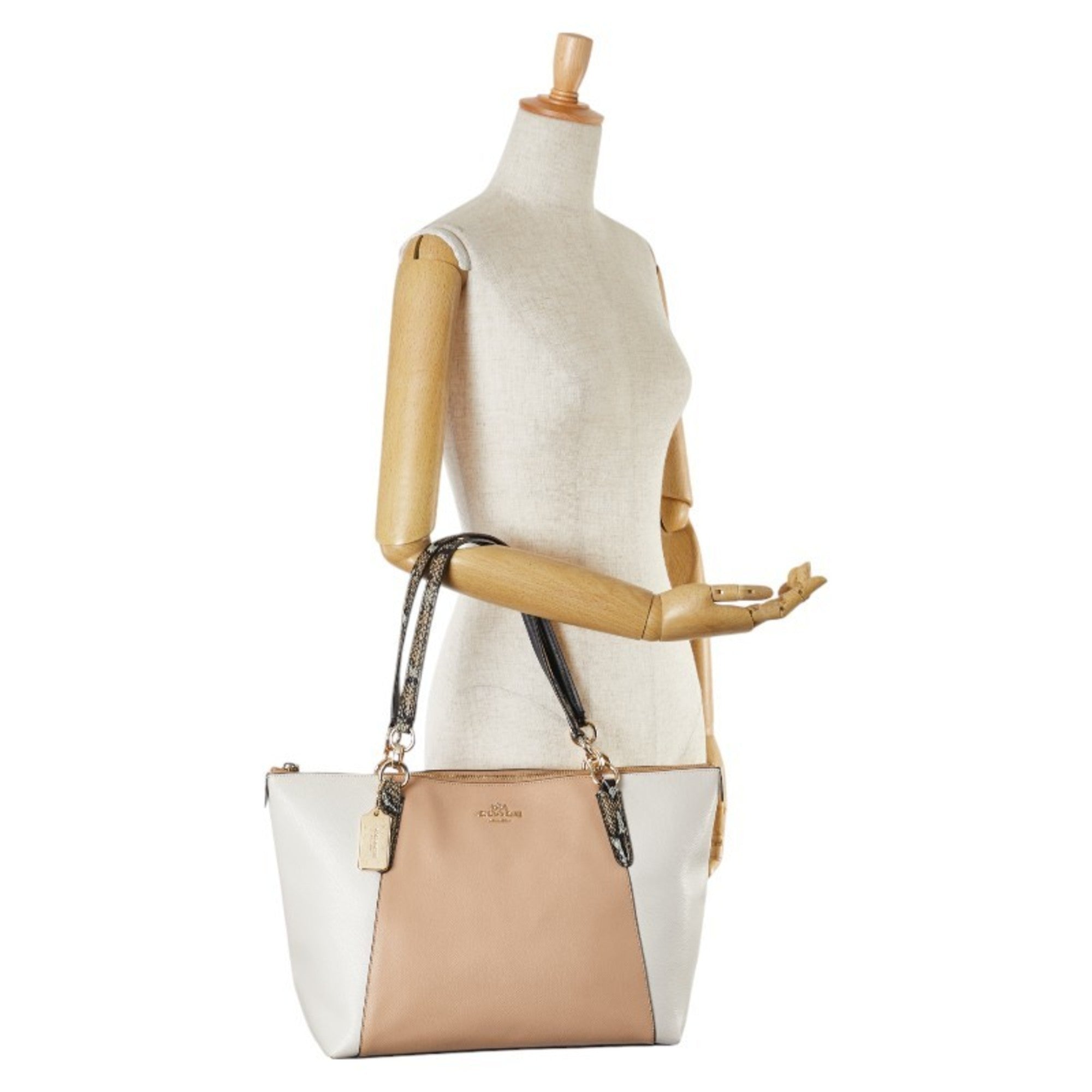 Coach Beige White Leather Pouch Shoulder Bag Tote Bag (Pre-Owned)