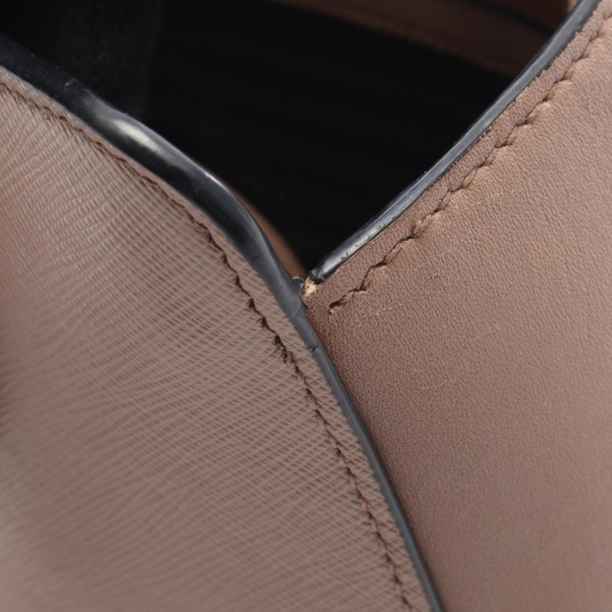Prada Pink Leather Handbag (Pre-Owned)