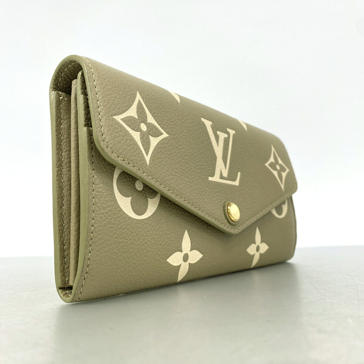 Louis Vuitton Beige Long Wallet (Bi-Fold) (Pre-Owned)