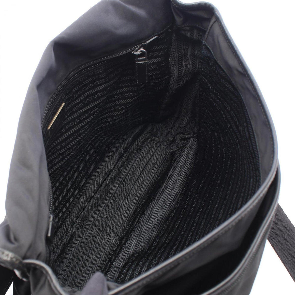 Prada Black Nylon Leather Messenger Bag Shoulder Bag (Pre-Owned)