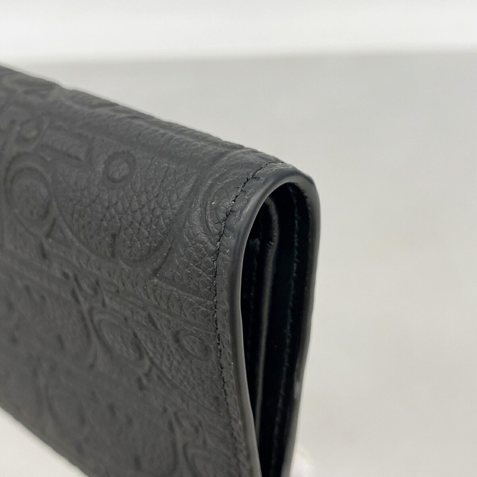 Christian Dior Black Leather Wallet (Bi-Fold) (Pre-Owned)