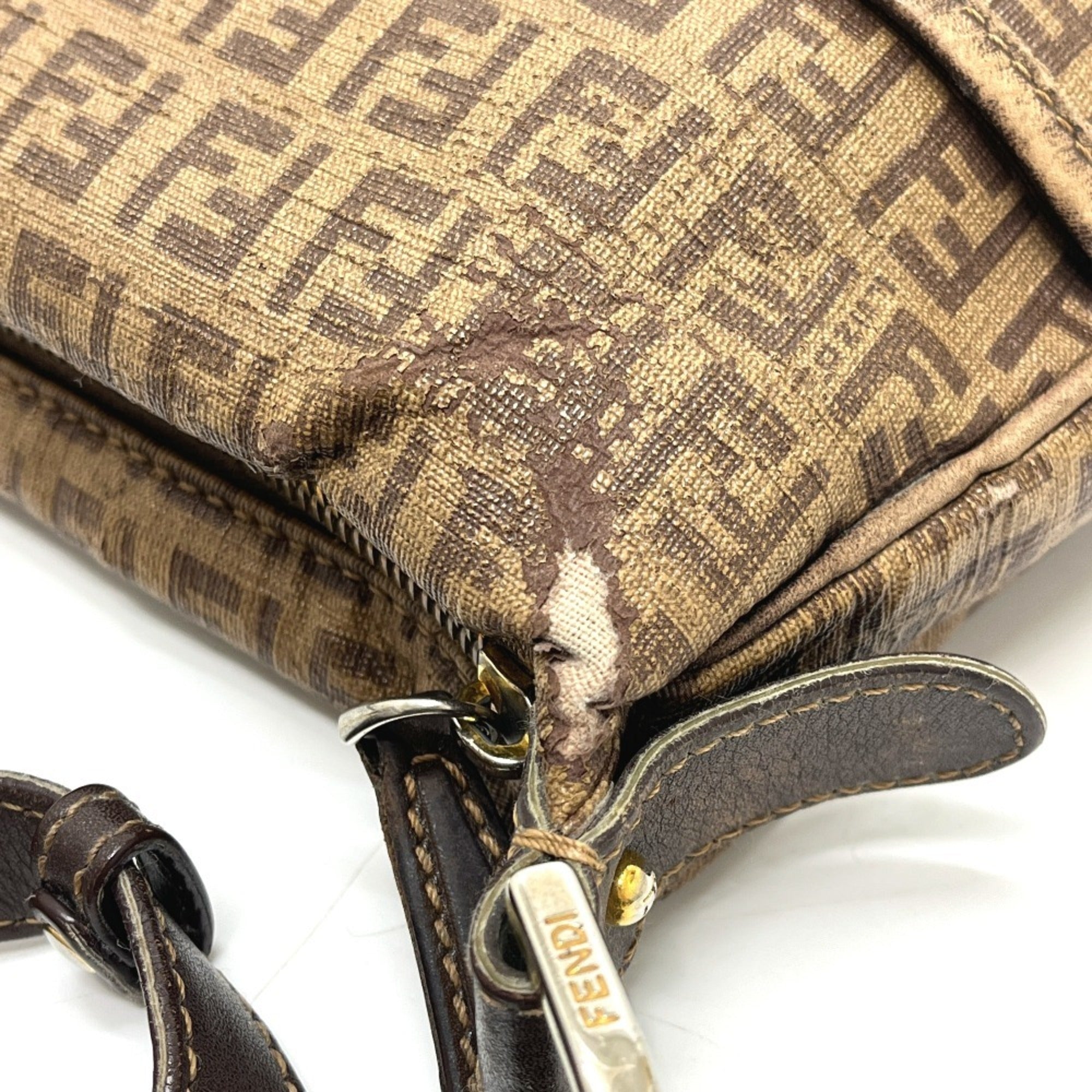 Fendi Beige Pvc Pochette Shoulder Bag (Pre-Owned)