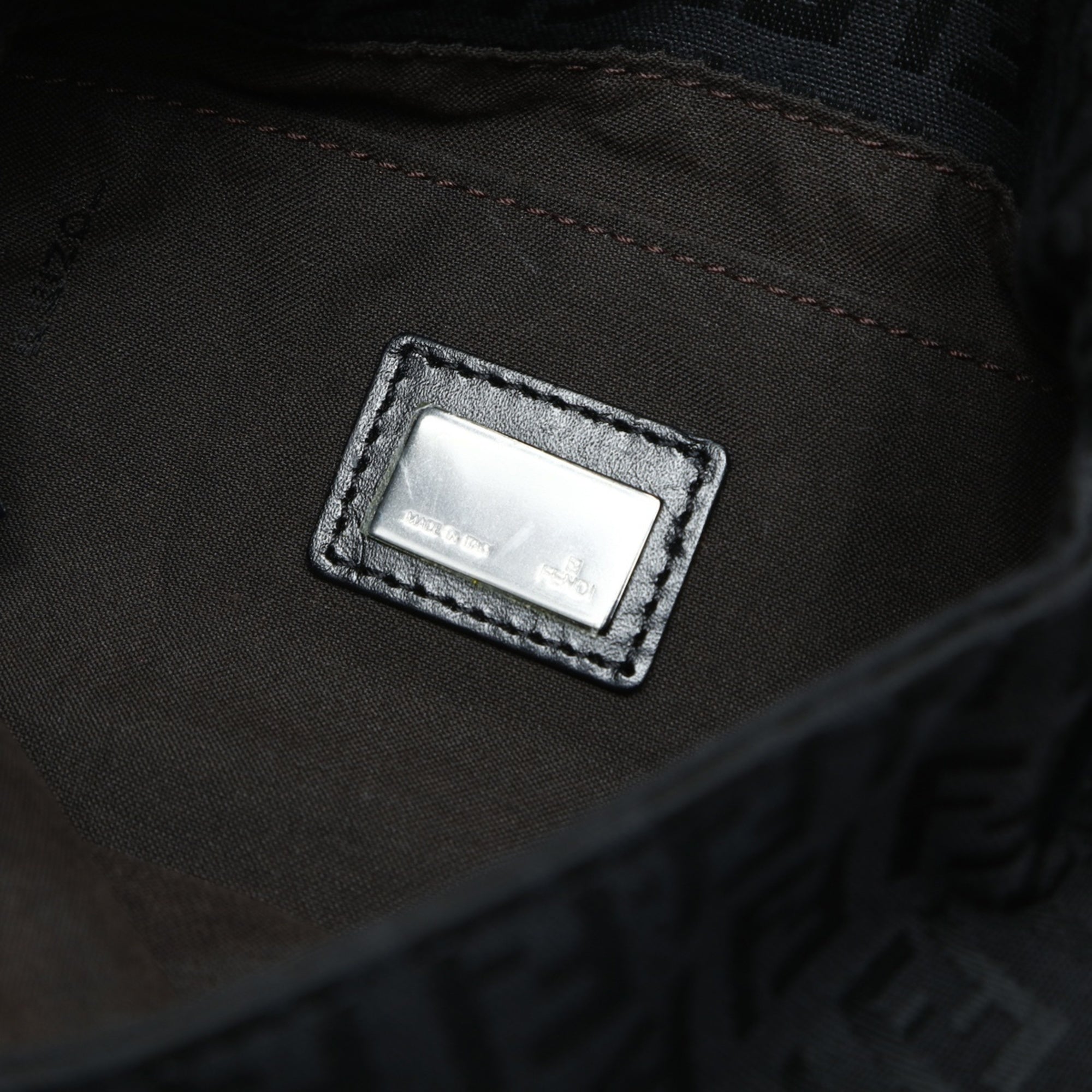 Fendi Black Canvas Shoulder Bag (Pre-Owned)