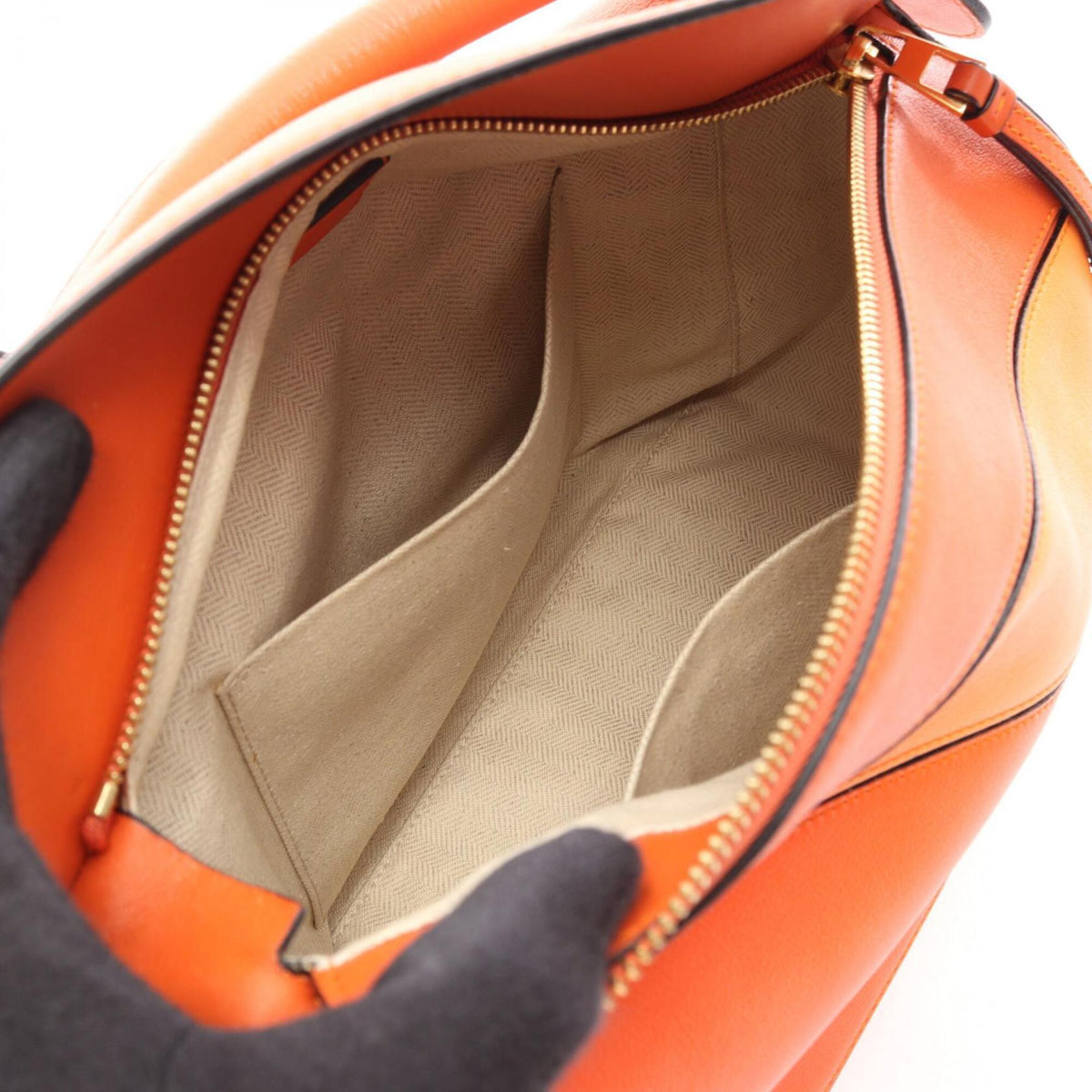 Loewe Orange Leather Handbag (Pre-Owned)