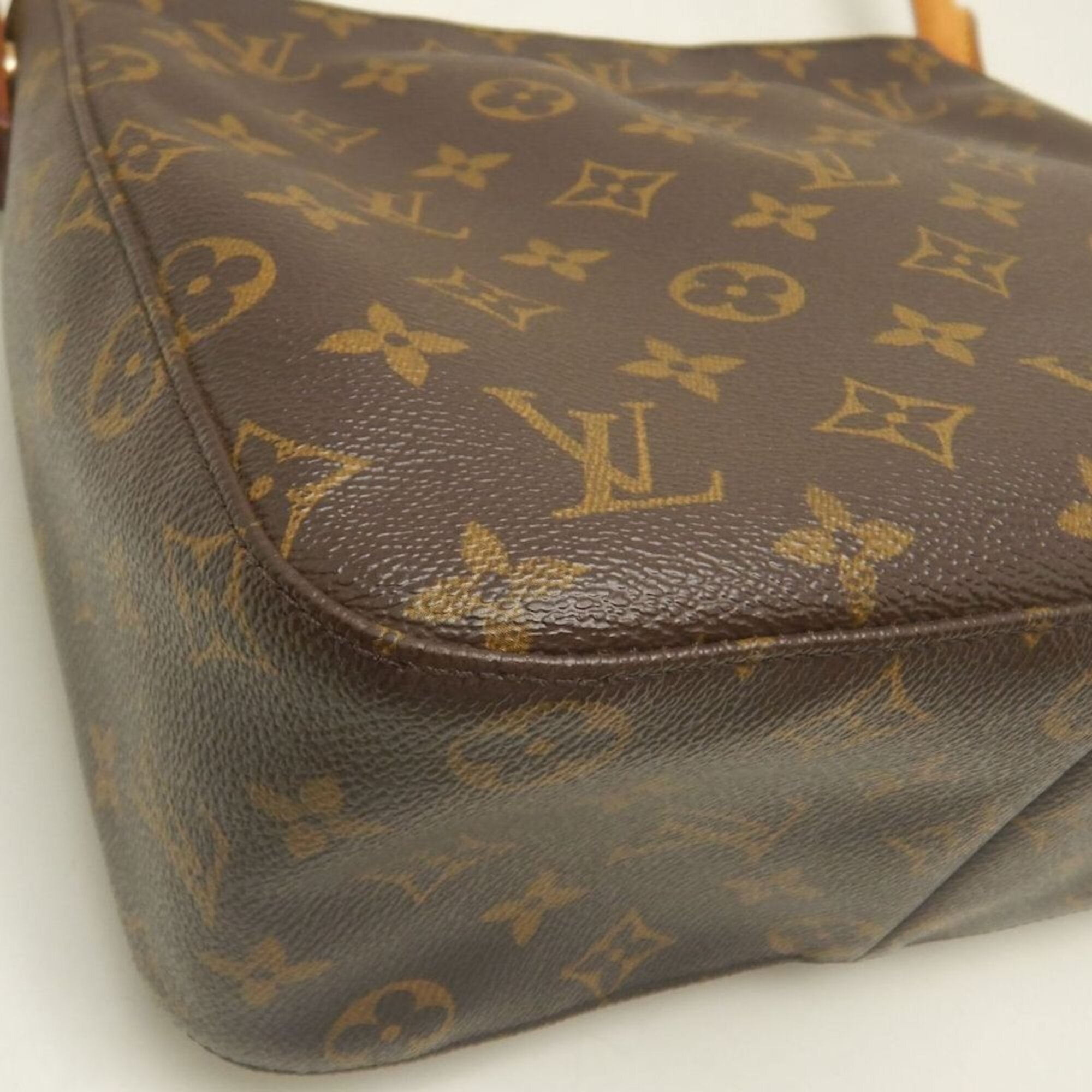 Louis Vuitton Brown Monogram Monogram Shoulder Bag (Pre-Owned)