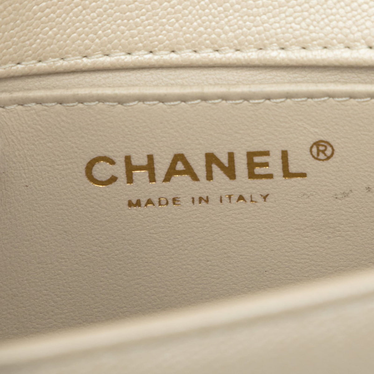 Chanel Ivory White Ivory Shoulder Bag (Pre-Owned)