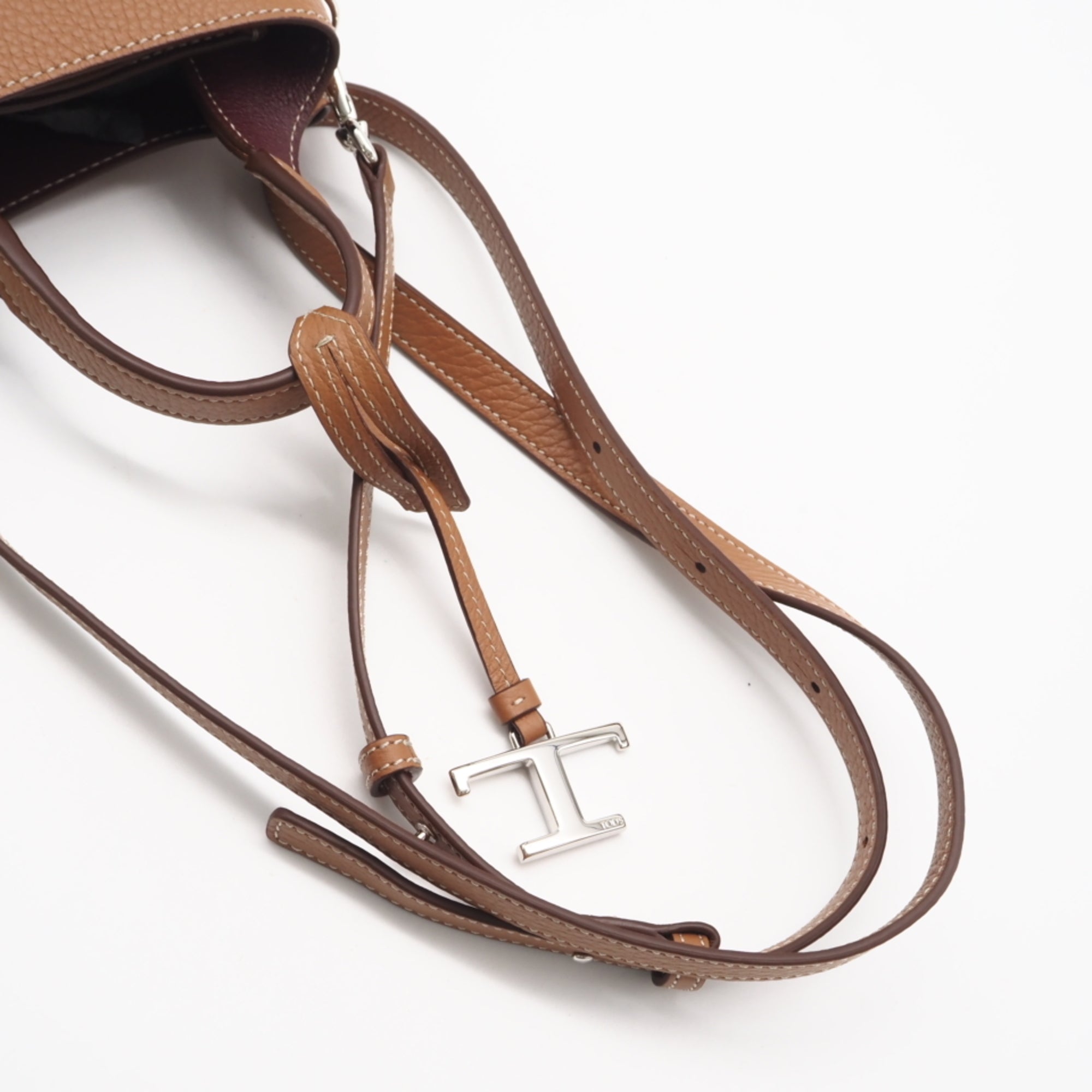 Tod's Brown Leather Handbag (Pre-Owned)