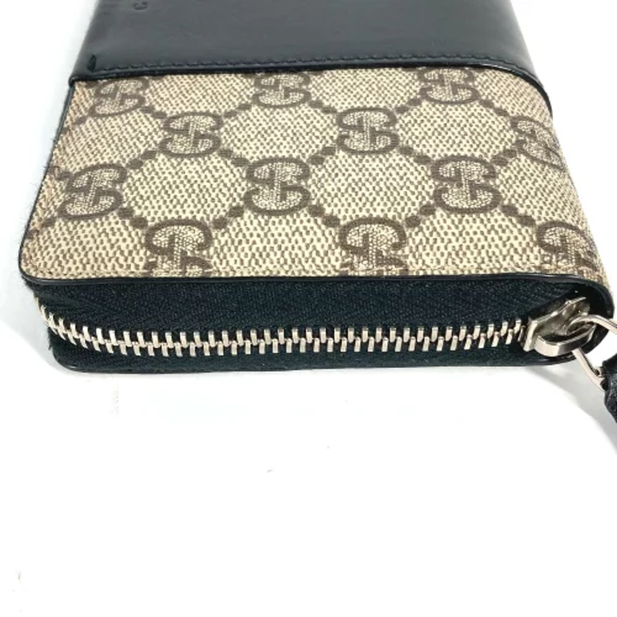 Gucci Beige Other Long Wallet (Bi-Fold) (Pre-Owned)