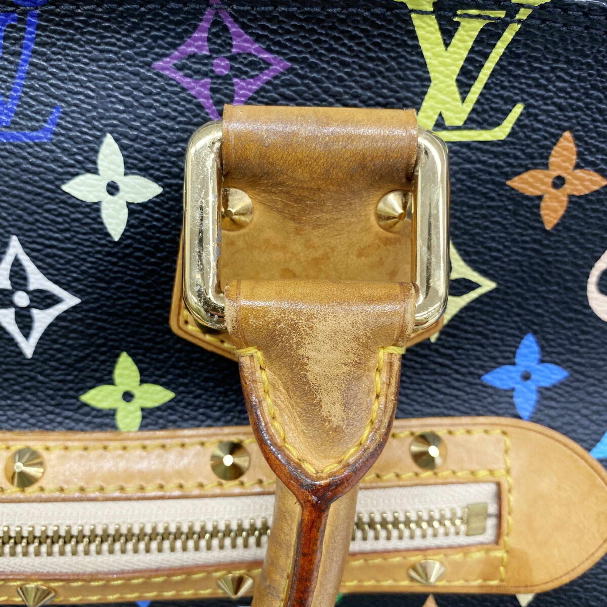 Louis Vuitton Noir Handbag (Pre-Owned)