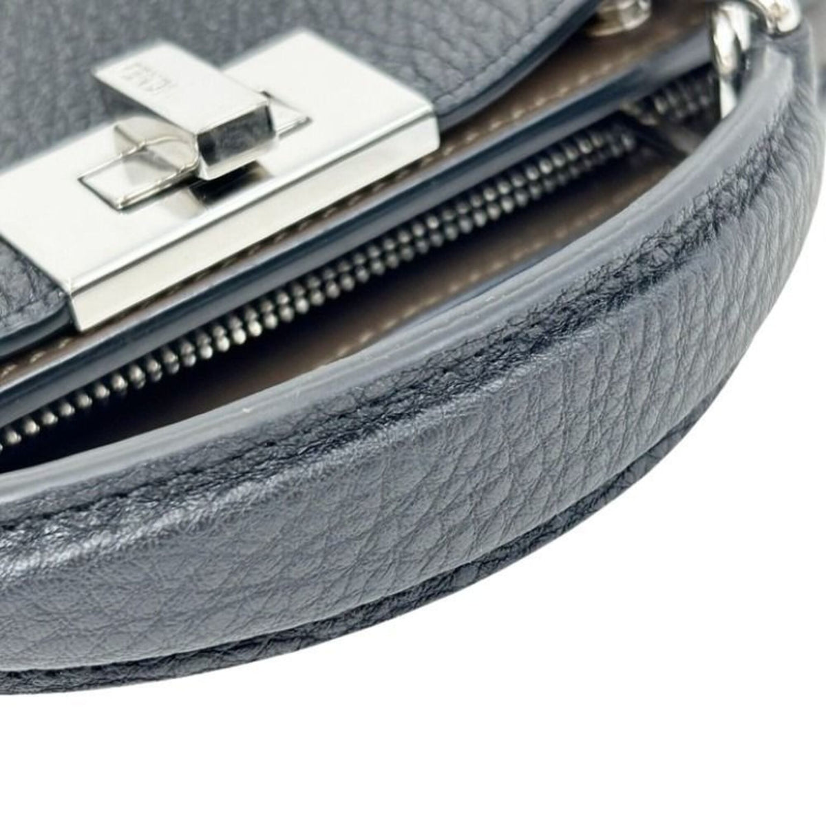Fendi Selleria Black Leather Handbag Shoulder Bag (Pre-Owned)