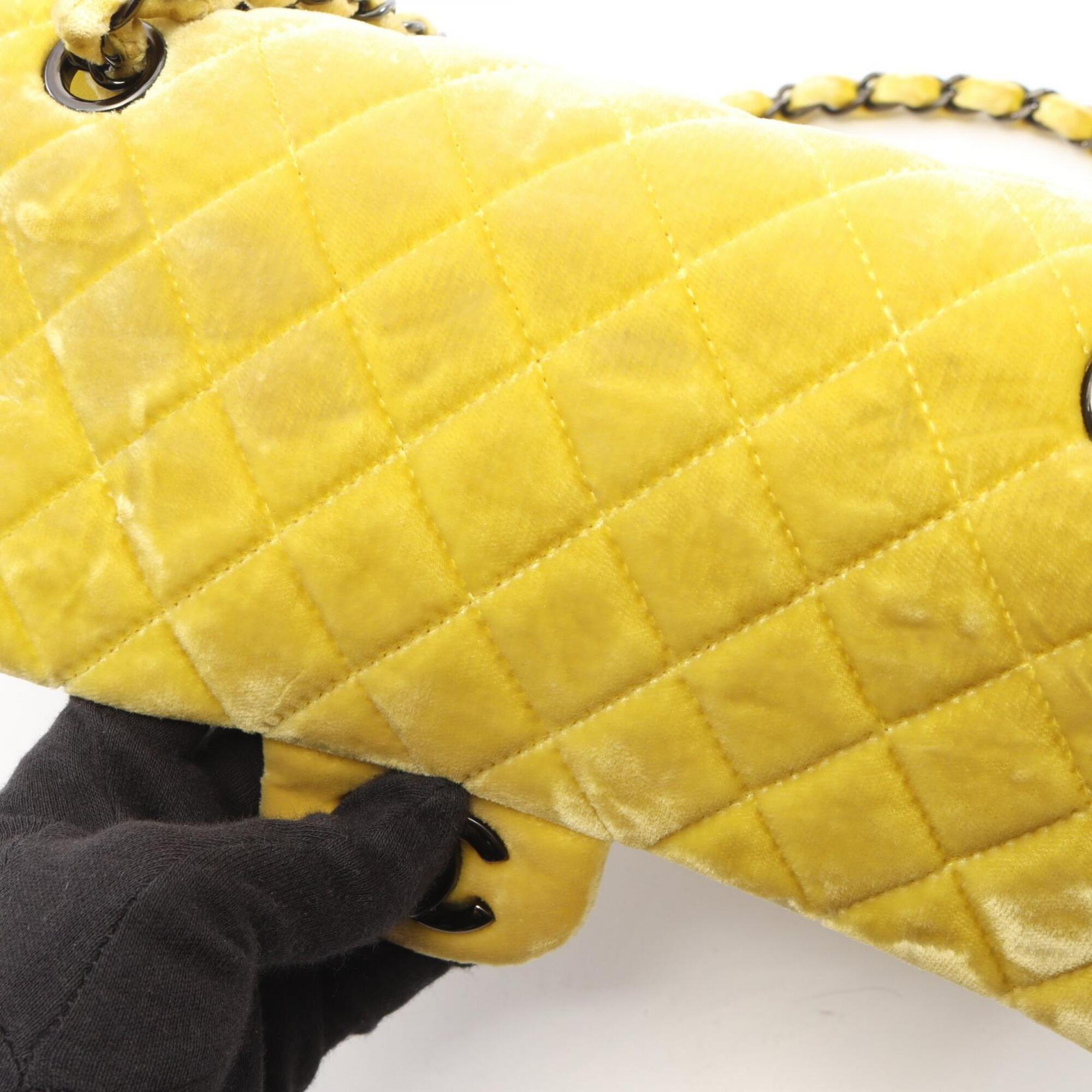 Chanel Yellow Fabric Handbag Shoulder Bag (Pre-Owned)
