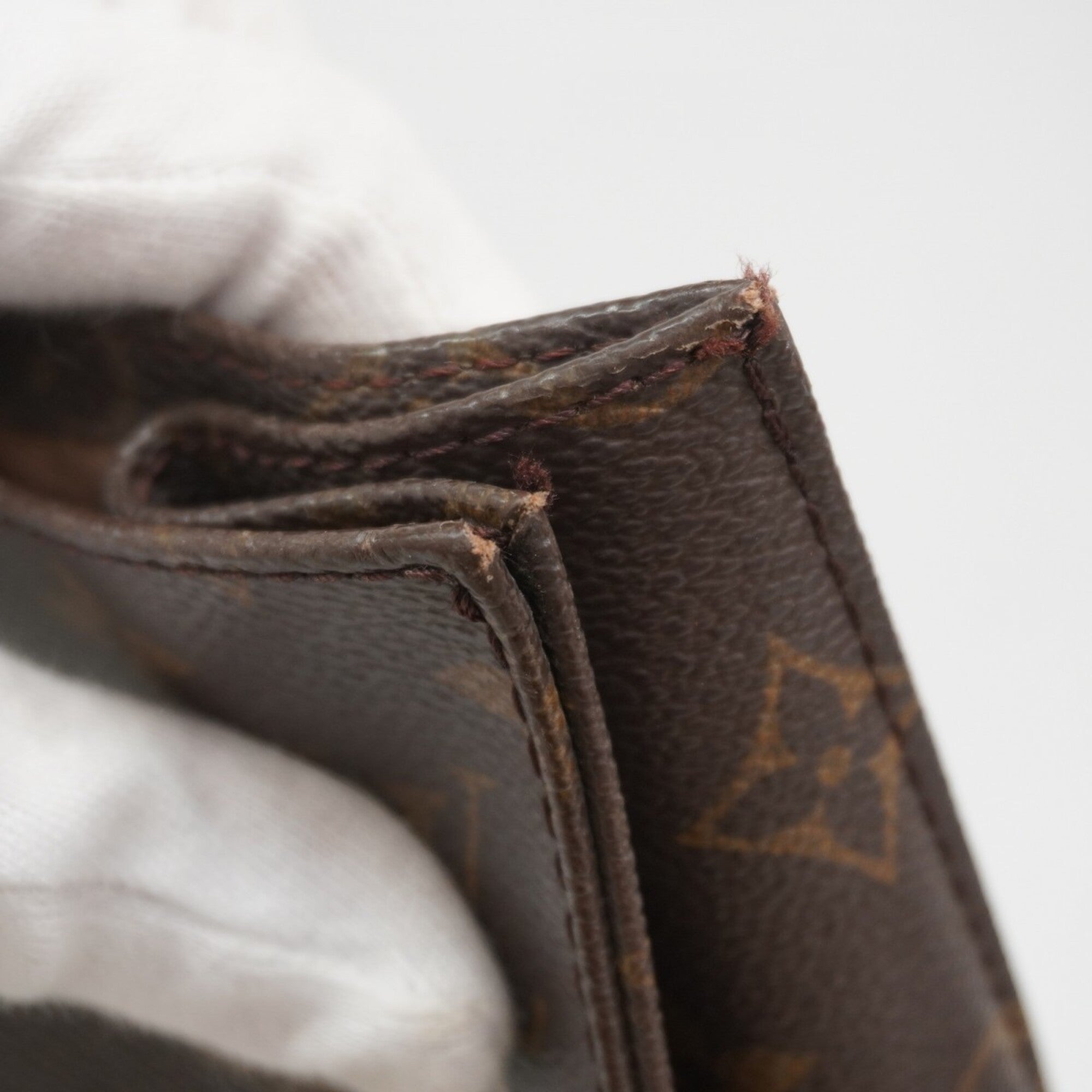 Louis Vuitton Brown Tote Bag (Pre-Owned)