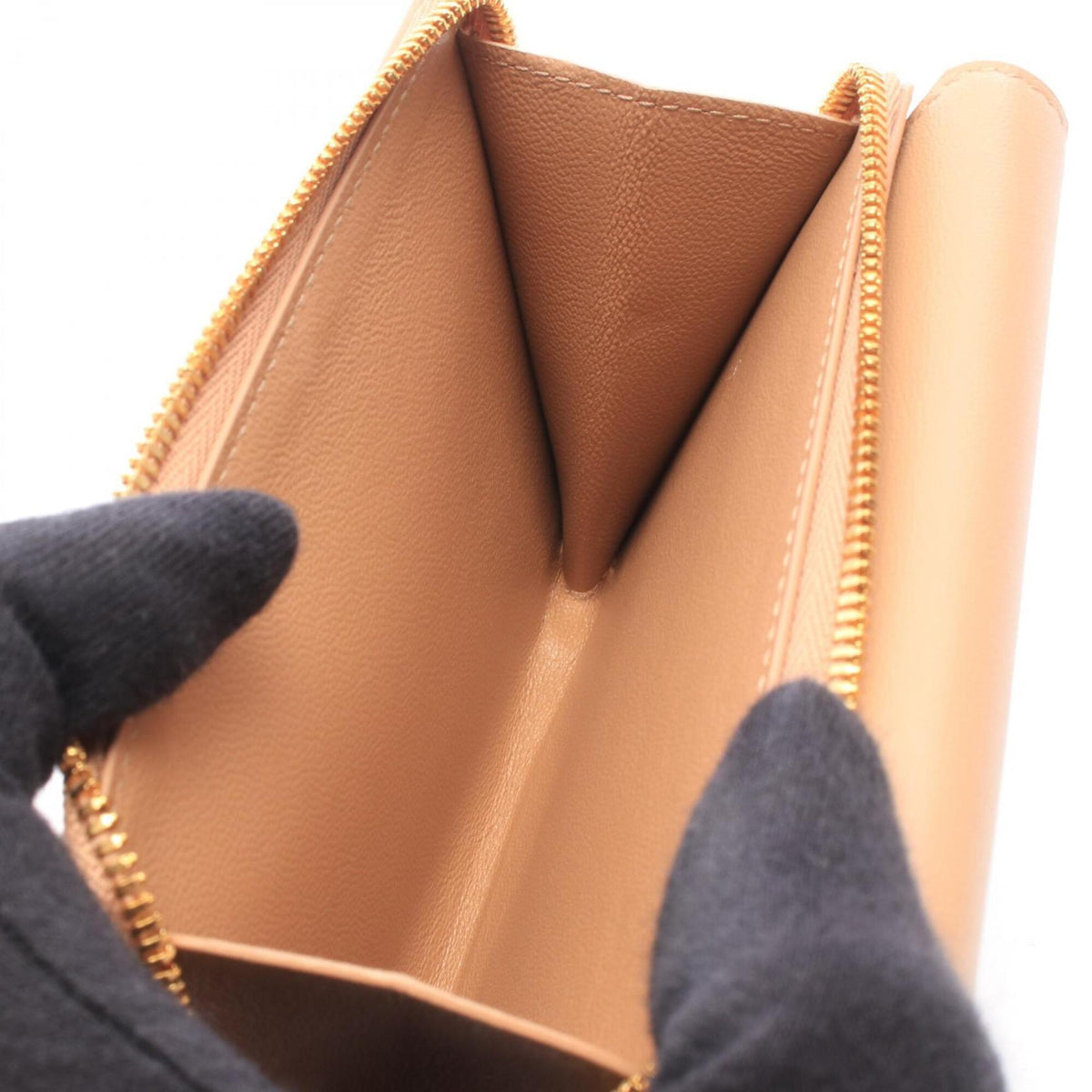 Balenciaga Beige Leather Wallet (Tri-Fold) (Pre-Owned)
