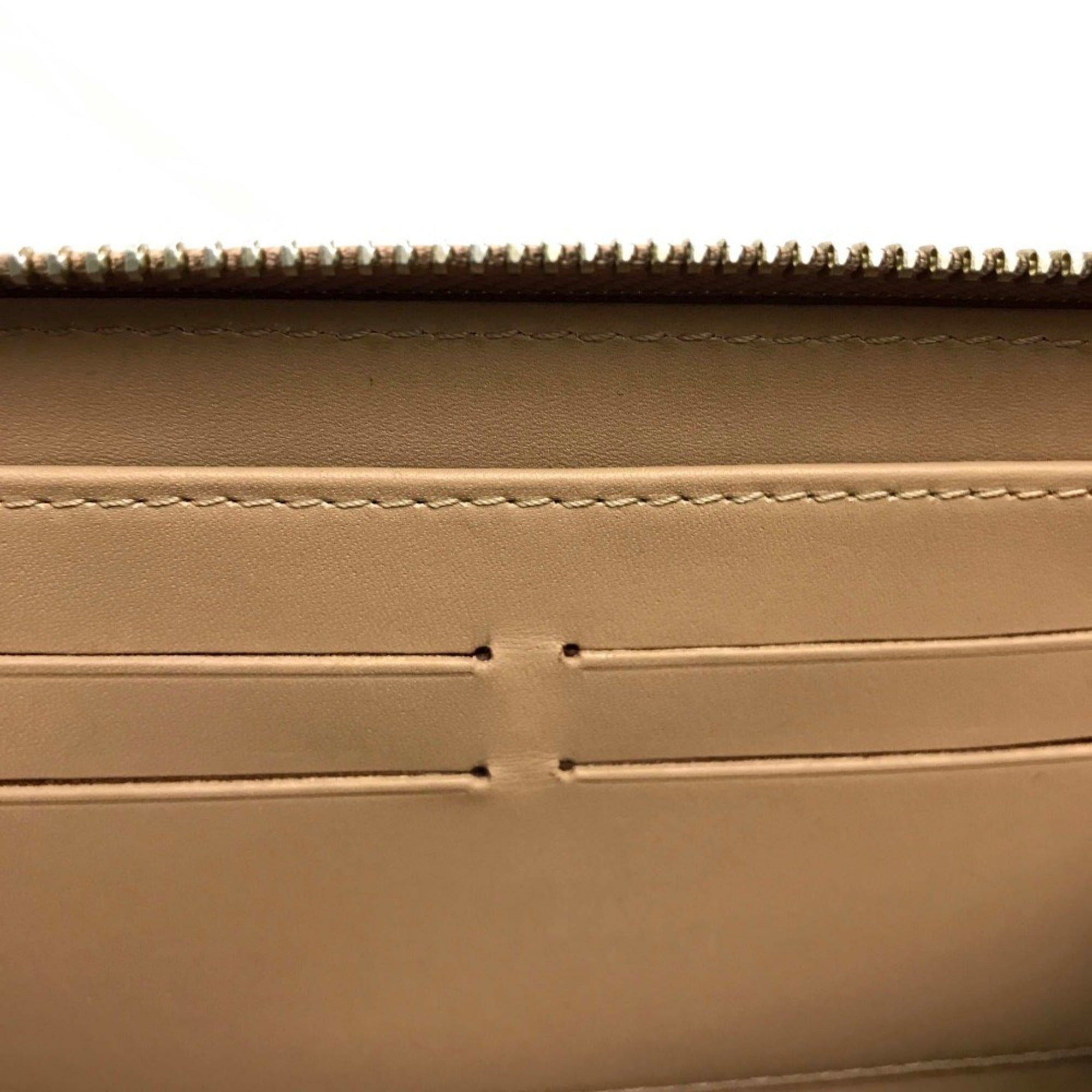 Louis Vuitton Beige Leather Long Wallet (Bi-Fold) (Pre-Owned)